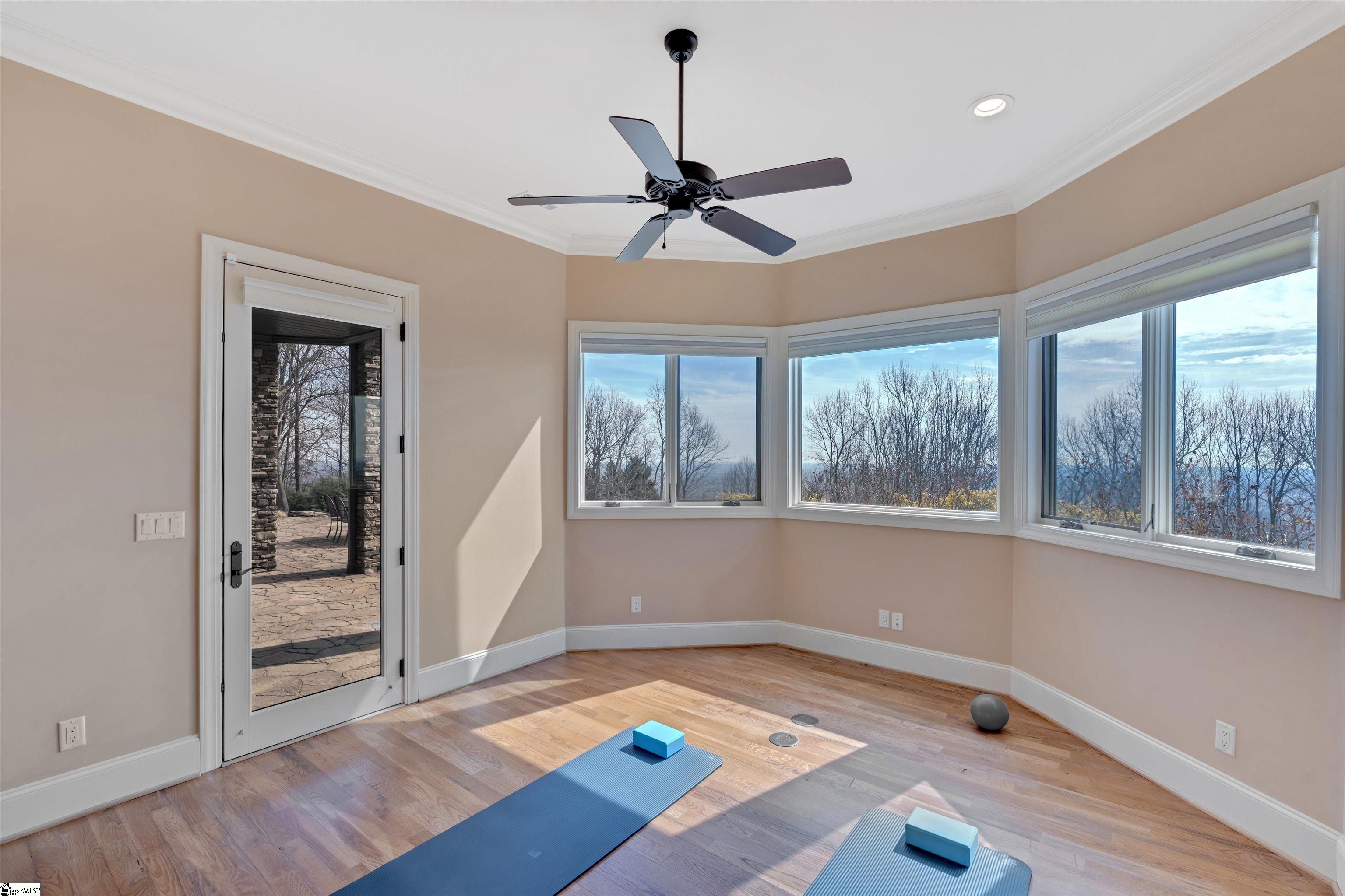 Landrum, South Carolina, 29356, United States, 5 Bedrooms Bedrooms, ,6 BathroomsBathrooms,Residential,For Sale,1714333