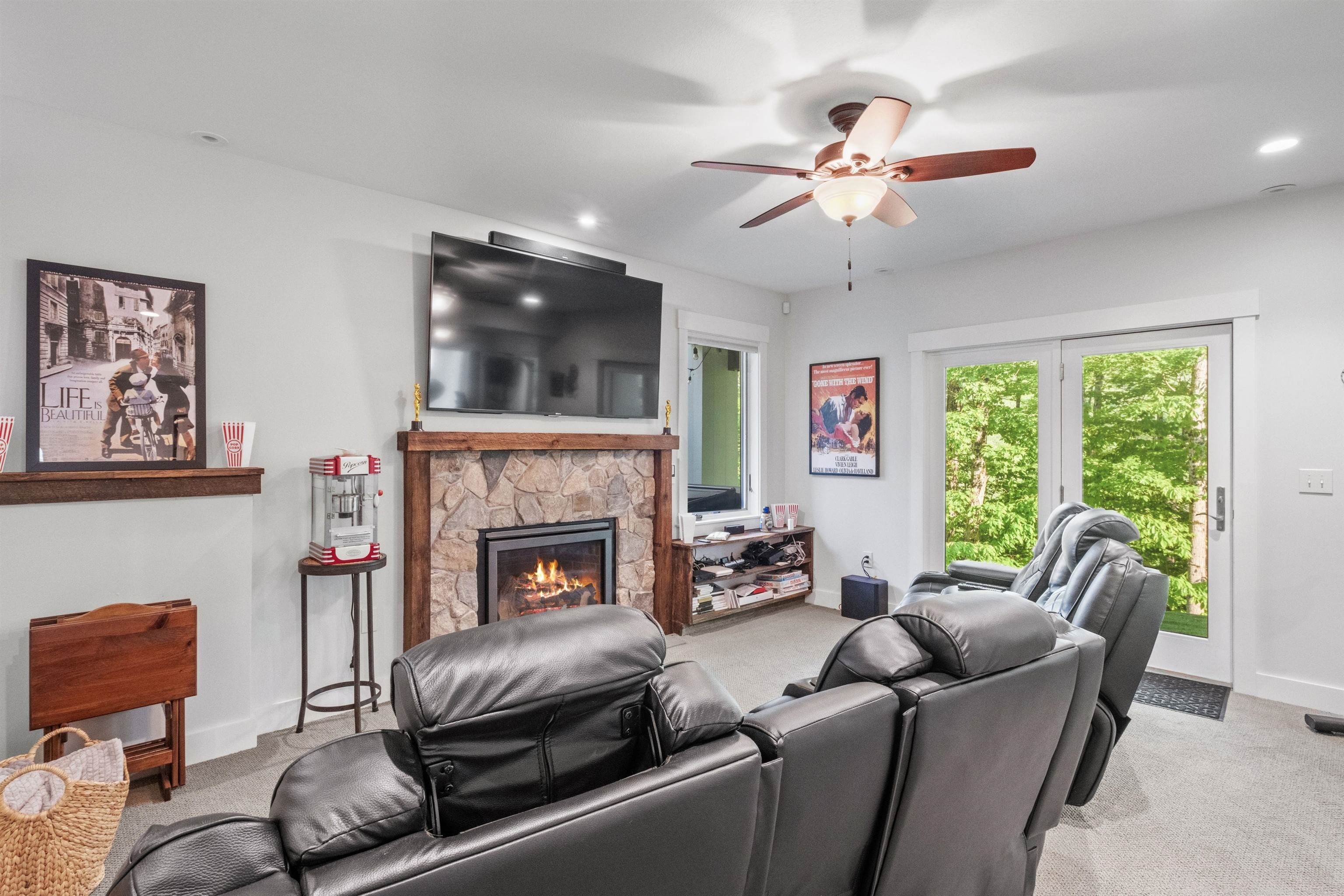 Lincoln, New Hampshire, 03251, United States, 5 Bedrooms Bedrooms, ,3 BathroomsBathrooms,Residential,For Sale,1981884