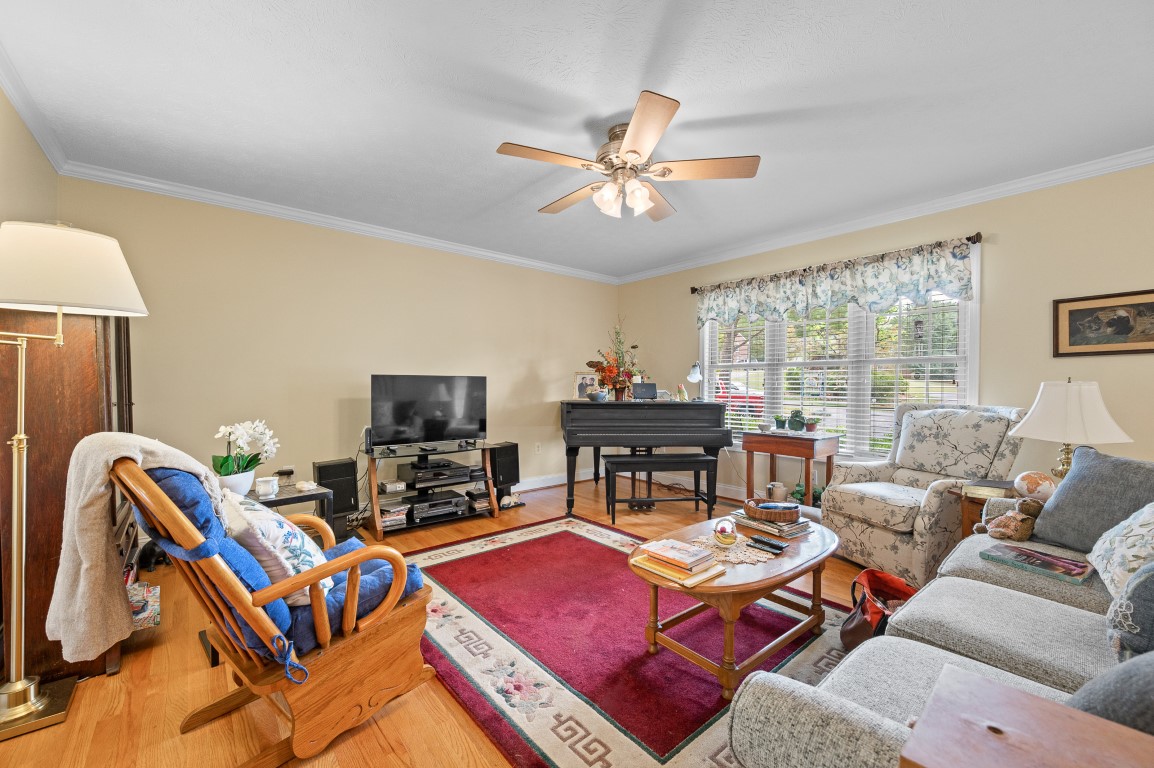 Bedford, Virginia, 24523, United States, 3 Bedrooms Bedrooms, ,3 BathroomsBathrooms,Residential,For Sale,1990224