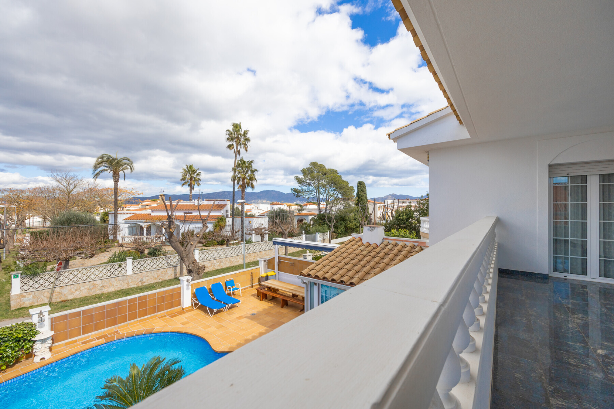  Modern Villa in Empuriabrava with a Garden and Private Pool - 物件實景