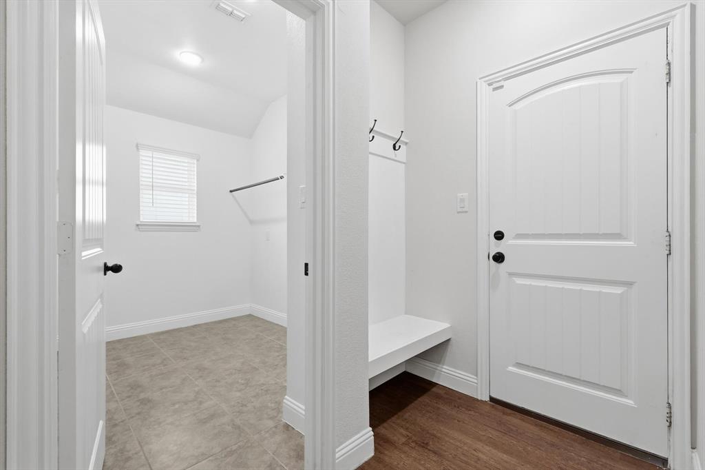 Sanger, Texas, 76266, United States, 4 Bedrooms Bedrooms, ,3 BathroomsBathrooms,Residential,For Sale,2038334