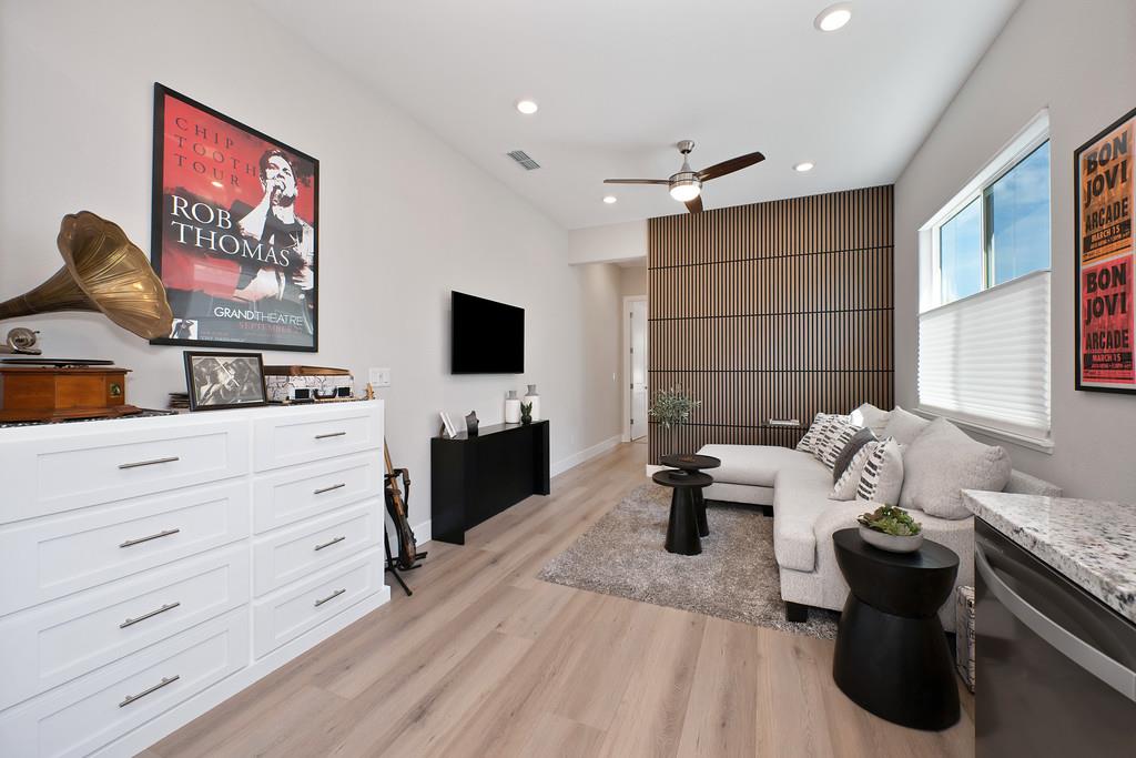 Roseville, California, 95747, United States, 4 Bedrooms Bedrooms, ,4 BathroomsBathrooms,Residential,For Sale,1927249