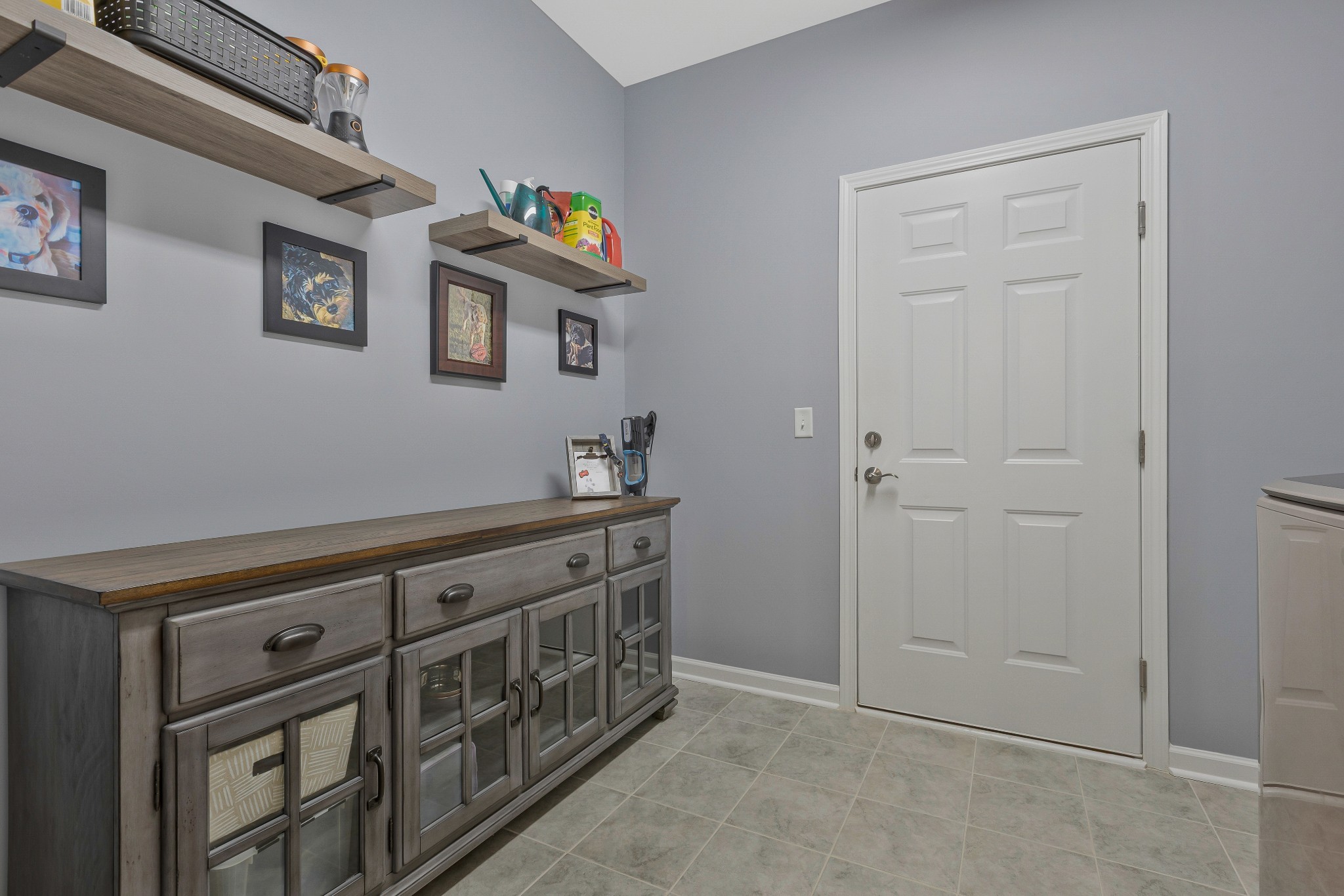 Spring Hill, Tennessee, 37174, United States, 3 Bedrooms Bedrooms, ,3 BathroomsBathrooms,Residential,For Sale,1906731