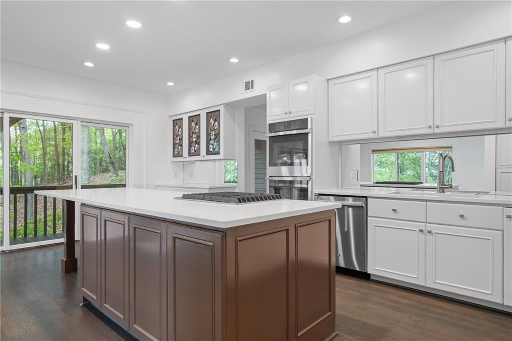 Jasper, Georgia, 30143, United States, 5 Bedrooms Bedrooms, ,4 BathroomsBathrooms,Residential,For Sale,1798318