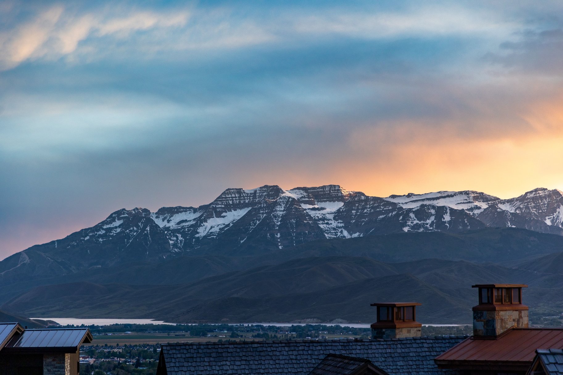  New Mountain Contemporary Home on Rare Double Lot with Timp Views - 物件實景
