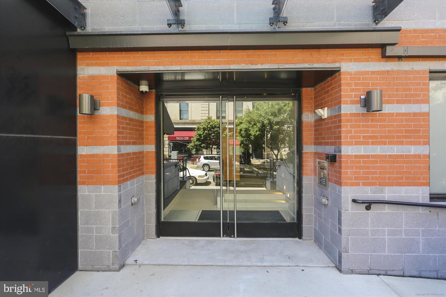 Washington, District of Columbia, 20009, United States, 1 Bedroom Bedrooms, ,1 BathroomBathrooms,Residential,For Sale,1906847