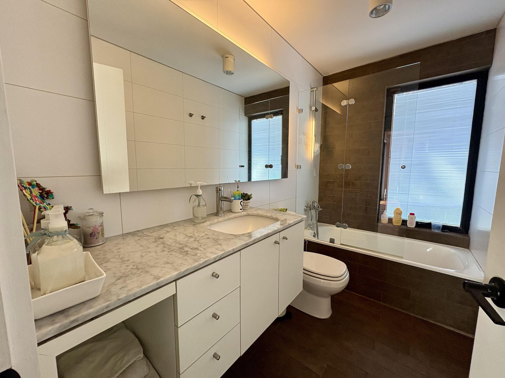 Las Condes, Chile, 5 Bedrooms Bedrooms, ,4 BathroomsBathrooms,Residential,For Sale,1932128