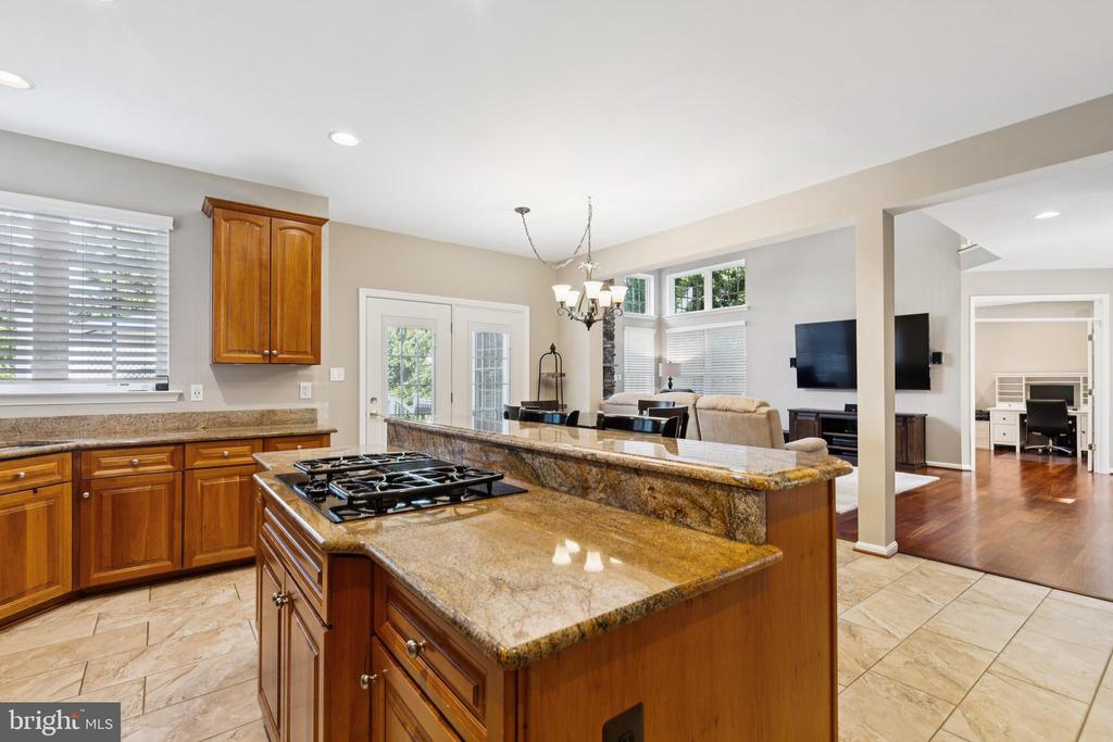 Aldie, Virginia, 20105, United States, 4 Bedrooms Bedrooms, ,4 BathroomsBathrooms,Residential,For Sale,1904270