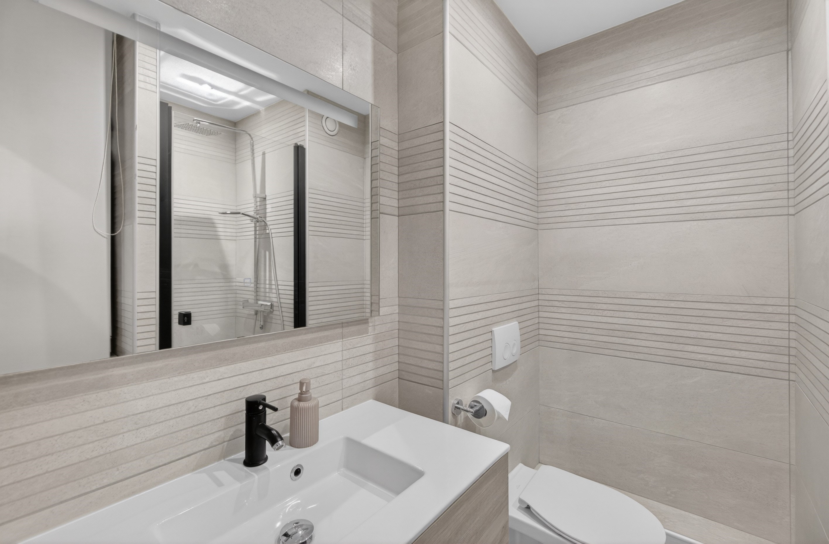  La Californie - Co-exclusive Apartment with rooftop terrace and open nature vie… - 物件實景