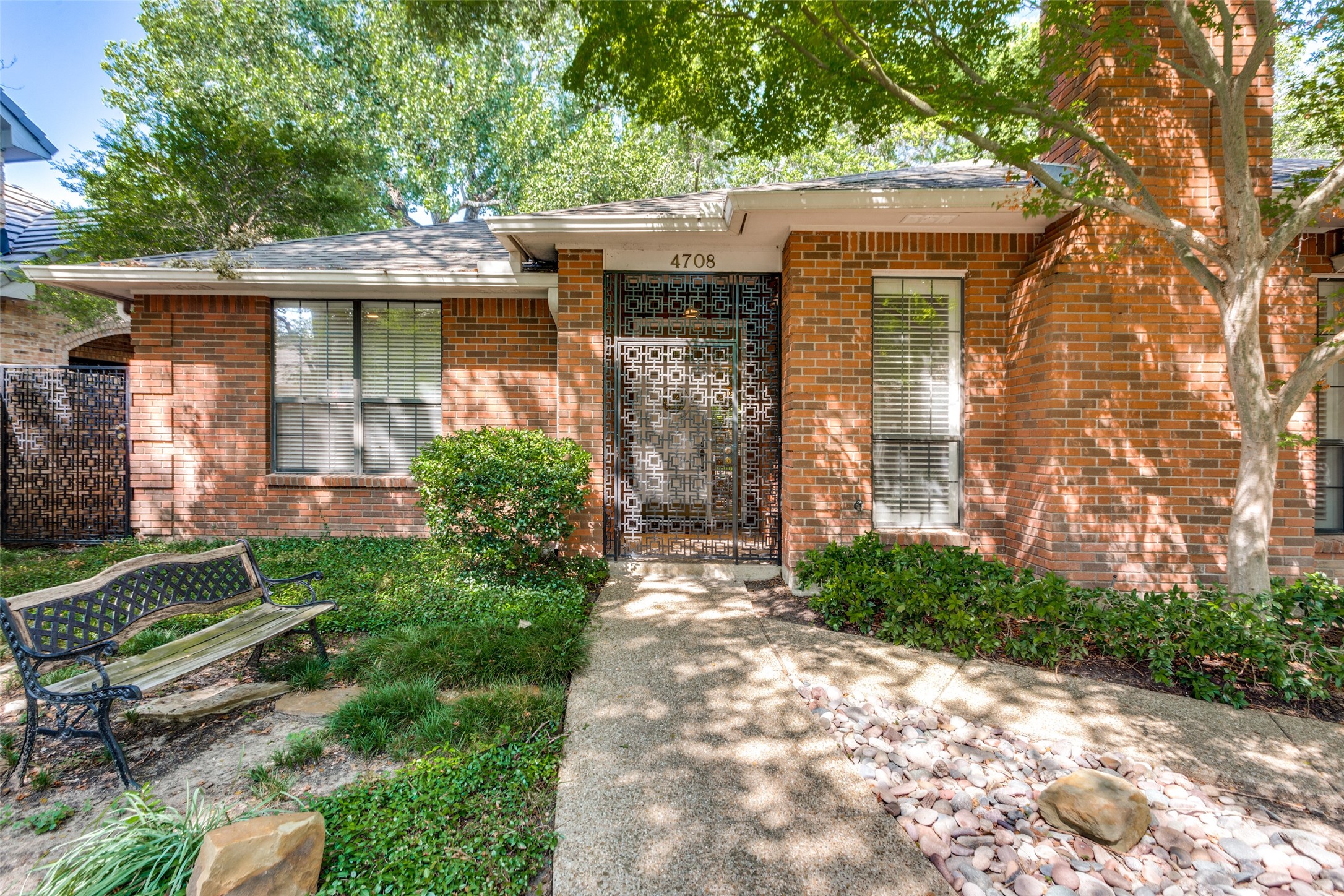 Fort Worth, Texas, 76109, United States, 3 Bedrooms Bedrooms, ,2 BathroomsBathrooms,Residential,For Sale,1918237