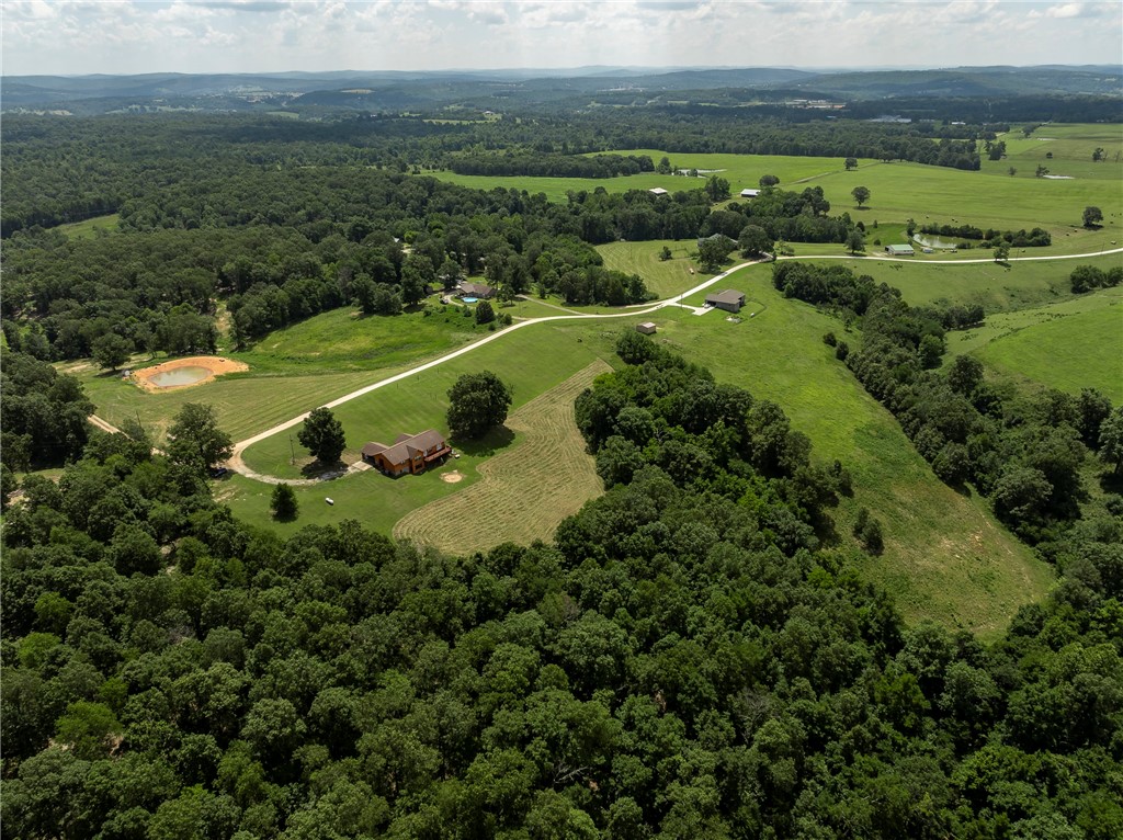 Huntsville, Arkansas, 72740, United States, 3 Bedrooms Bedrooms, ,4 BathroomsBathrooms,Residential,For Sale,1907713