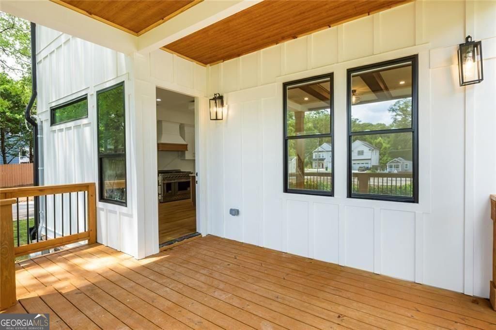 Avondale Estates, Georgia, 30002, United States, 5 Bedrooms Bedrooms, ,5 BathroomsBathrooms,Residential,For Sale,1904191