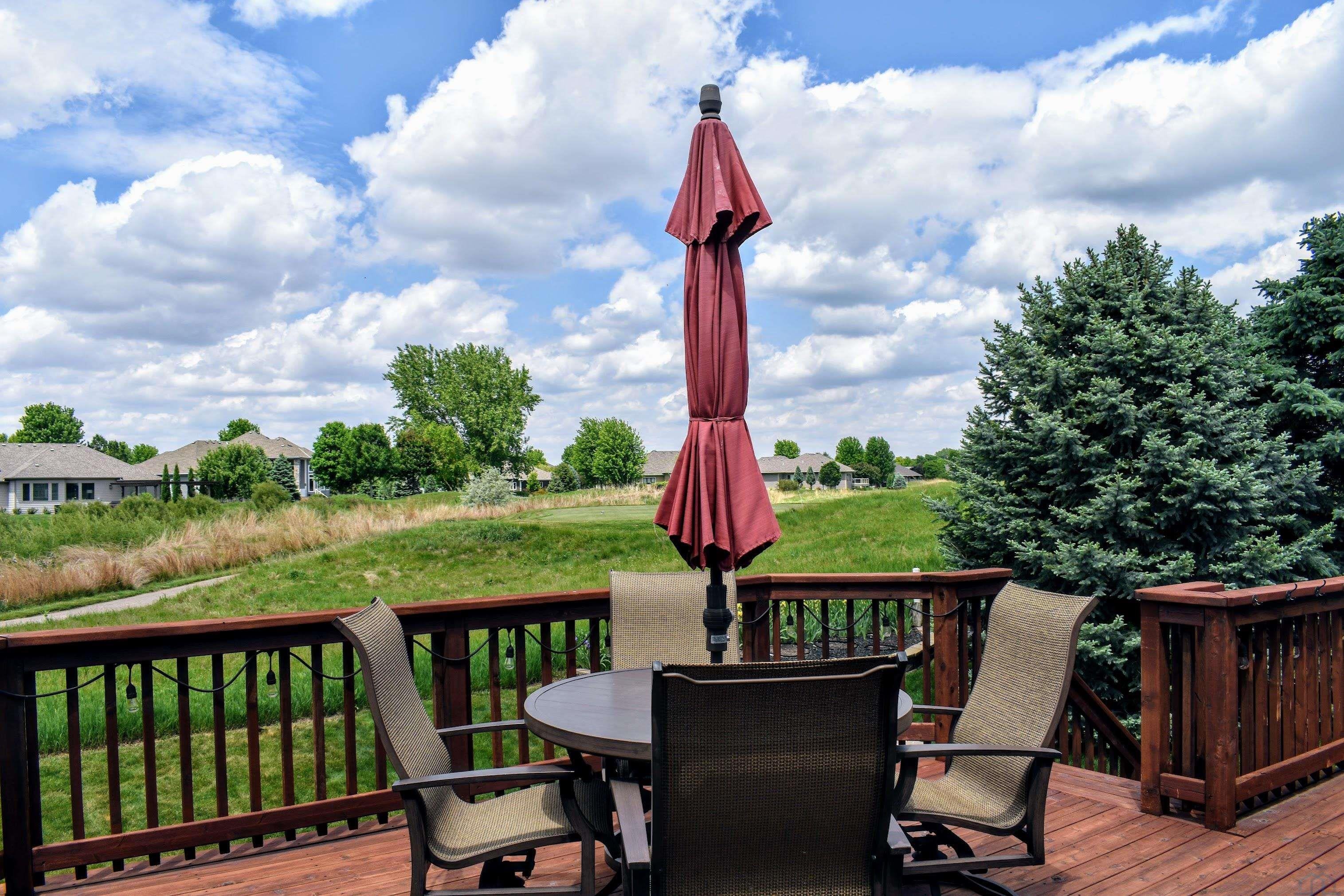 Dakota Dunes, South Dakota, 57049, United States, 4 Bedrooms Bedrooms, ,3 BathroomsBathrooms,Residential,For Sale,2048659