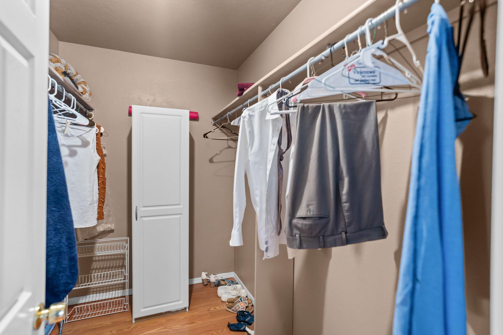 Central, Utah, 84722, United States, 5 Bedrooms Bedrooms, ,Residential,For Sale,1994852