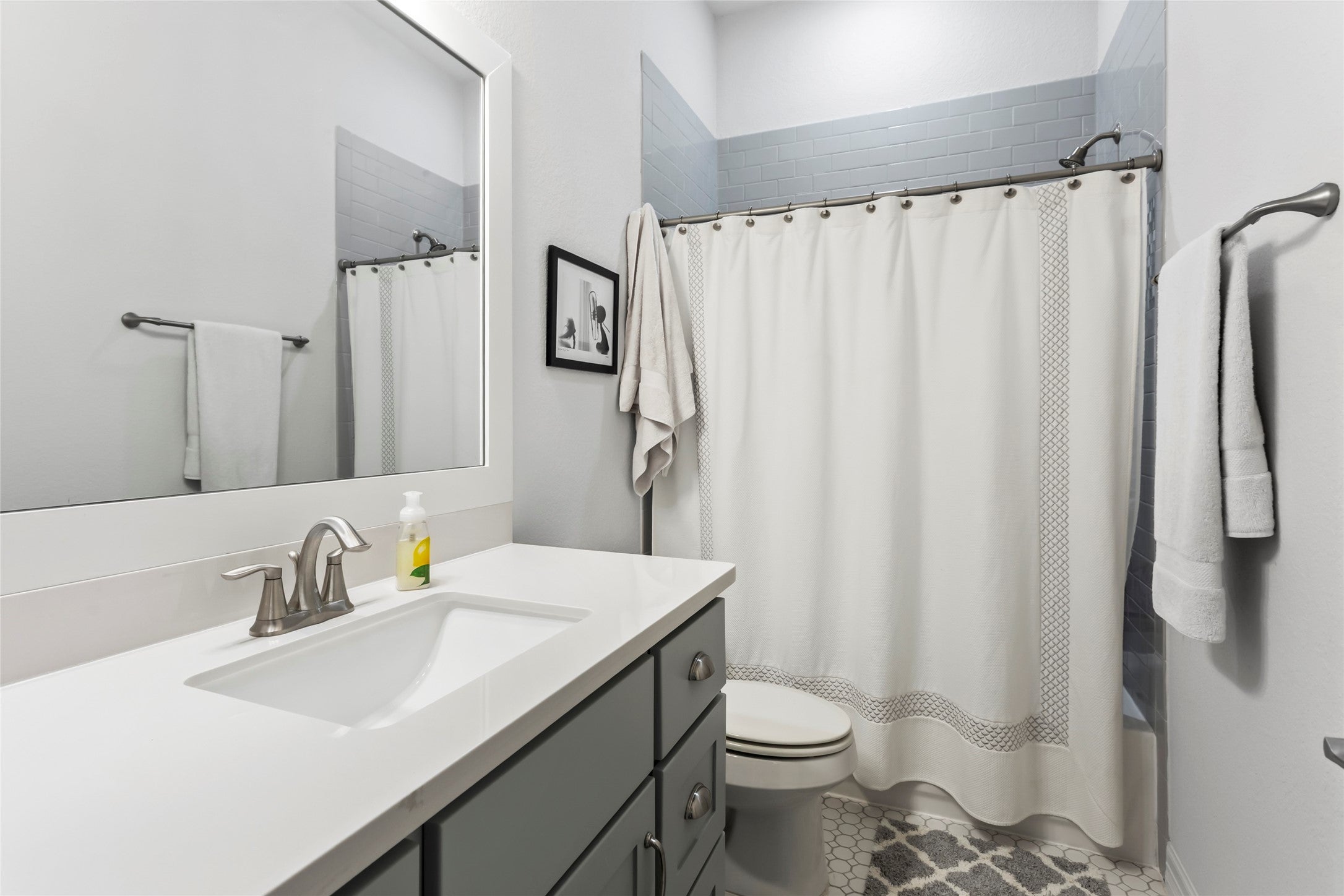 Rosenberg, Texas, 77469, United States, 4 Bedrooms Bedrooms, ,5 BathroomsBathrooms,Residential,For Sale,2010011