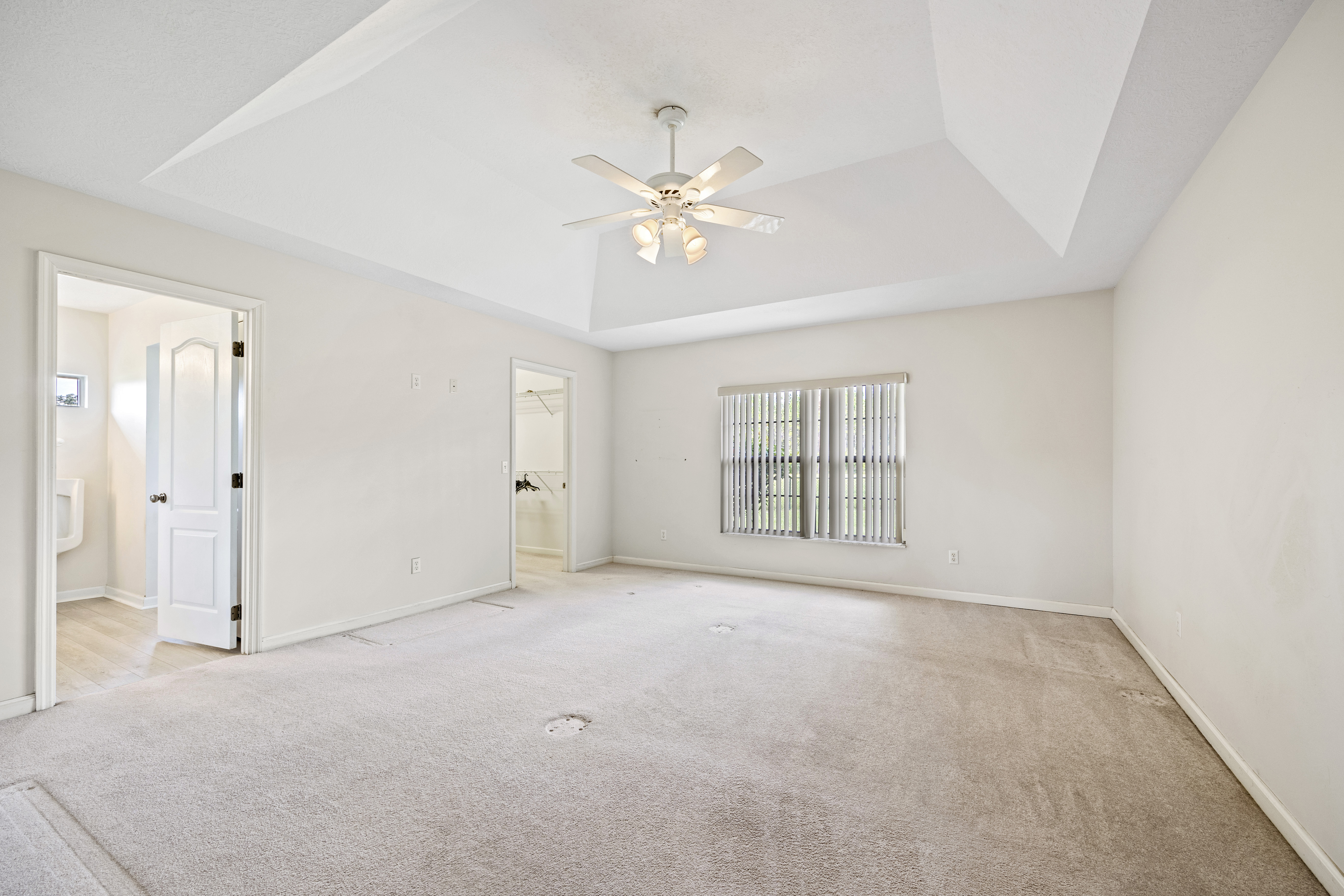 LAKE CITY, Florida, 32024, United States, 3 Bedrooms Bedrooms, ,2 BathroomsBathrooms,Residential,For Sale,1948883