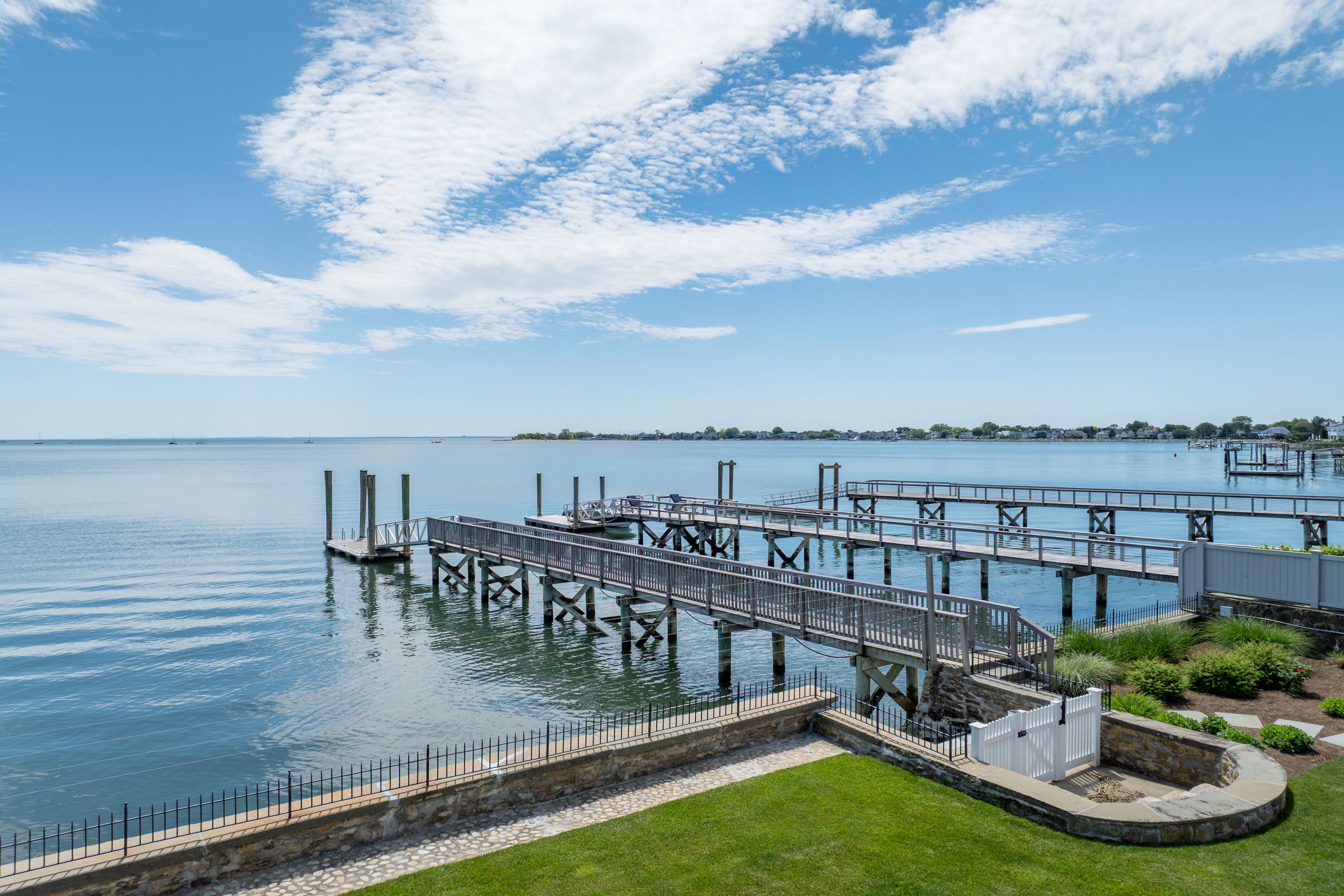  279 & 281 Saugatuck Avenue - 物件實景