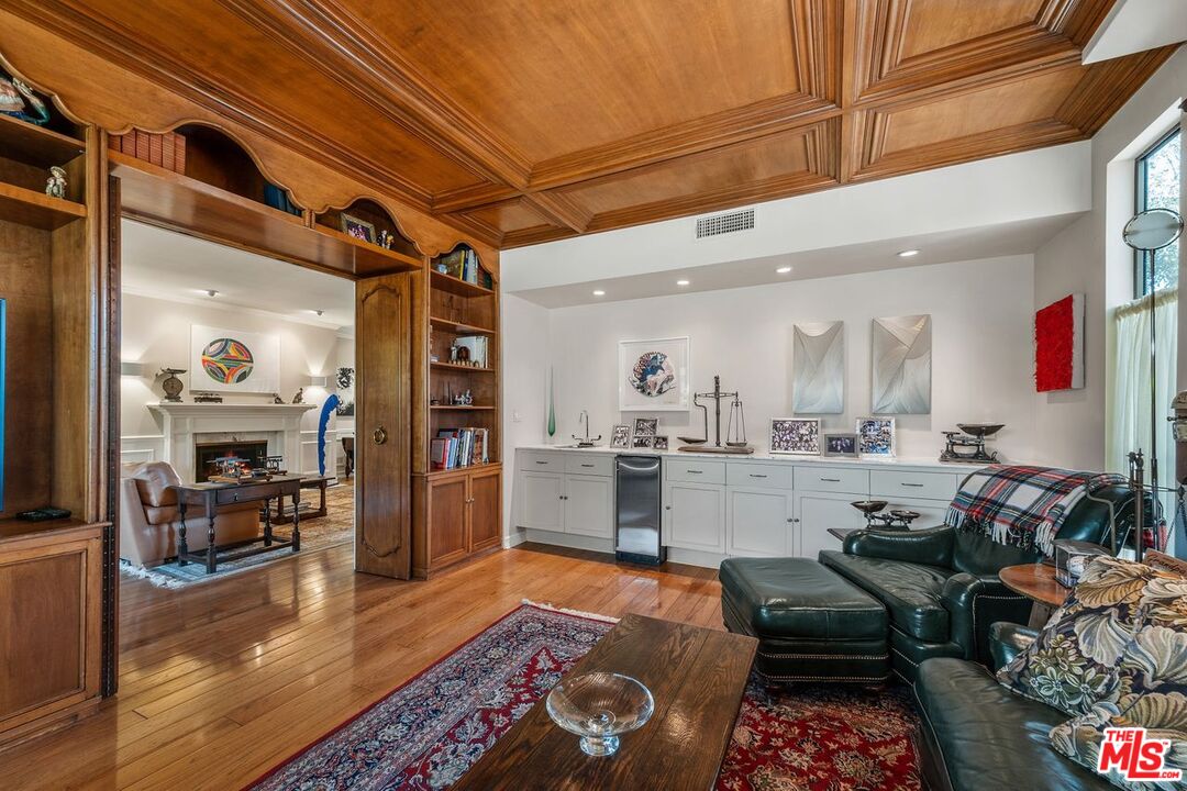 Beverly Hills, California, 90210, United States, 2 Bedrooms Bedrooms, ,3 BathroomsBathrooms,Residential,For Sale,1766726