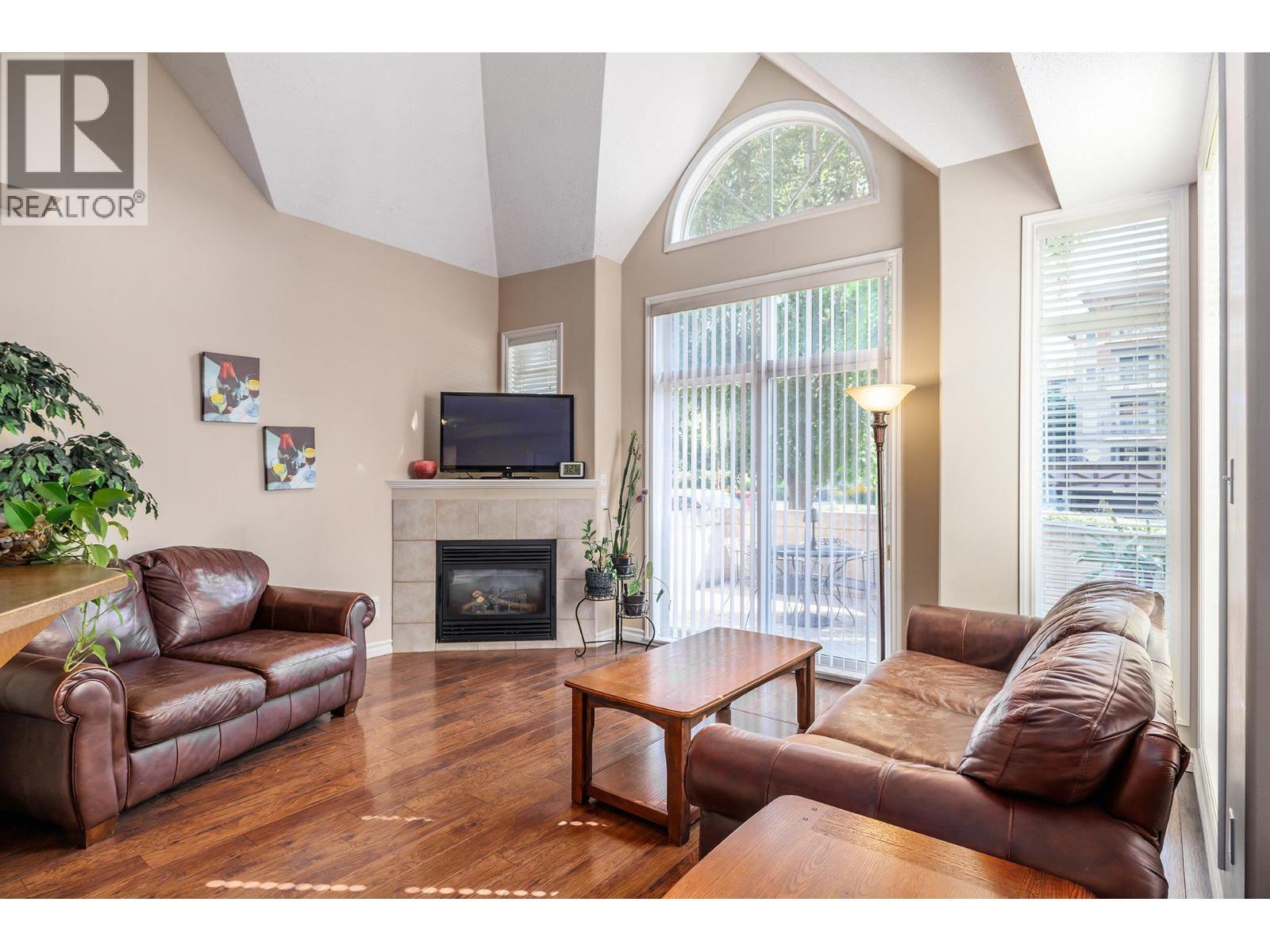 KELOWNA, British Columbia, V1Y 9W1, CA, 2 Bedrooms Bedrooms, ,2 BathroomsBathrooms,Residential,For Sale,1961456