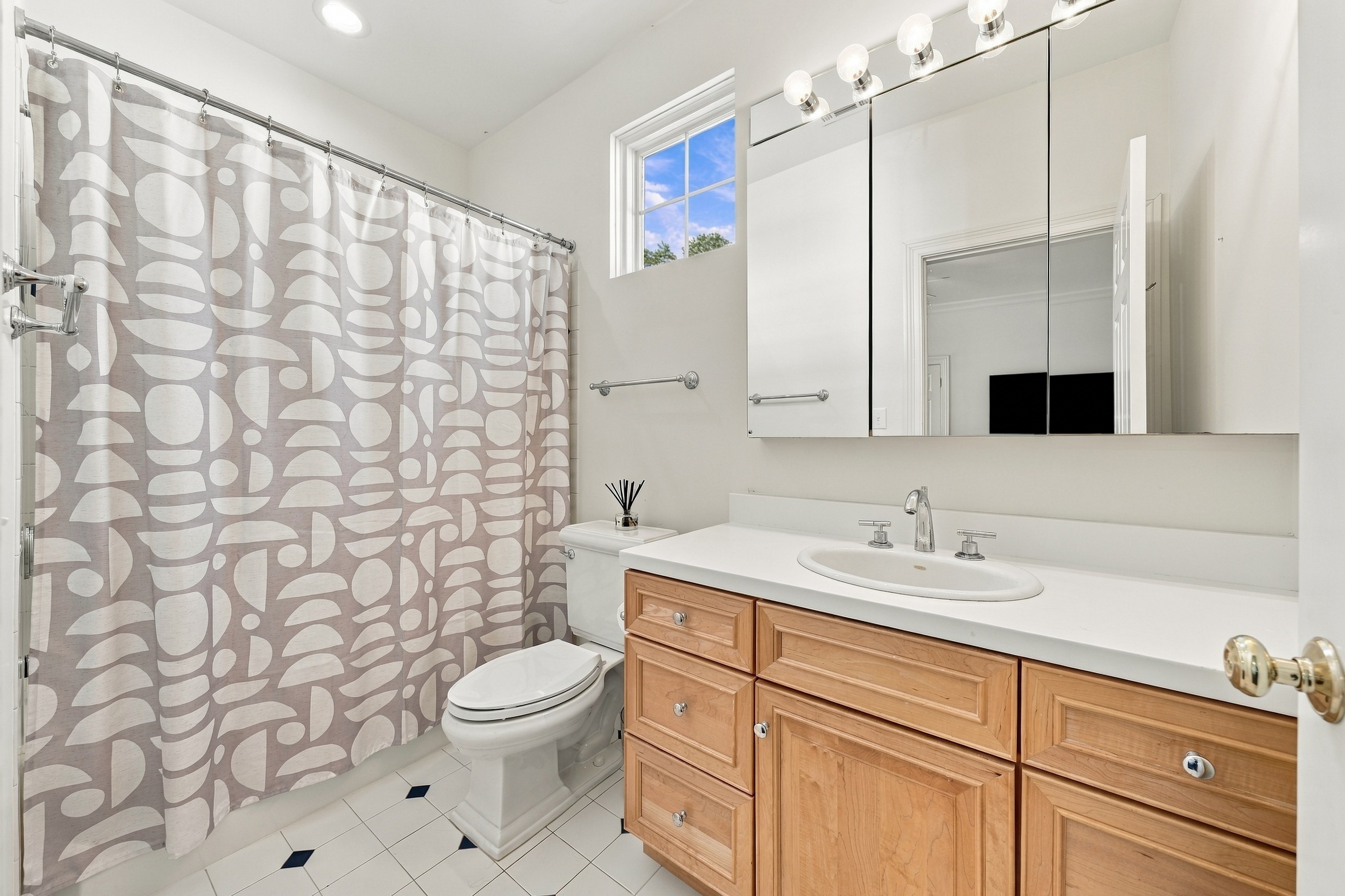  Sophisticated Clayton Home - 物件實景