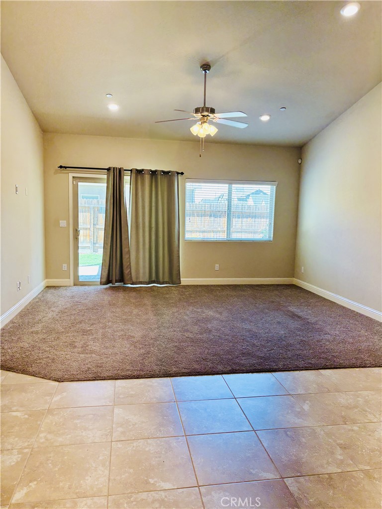 Clovis, California, 93619, United States, 3 Bedrooms Bedrooms, ,2 BathroomsBathrooms,Residential,For Sale,1919541