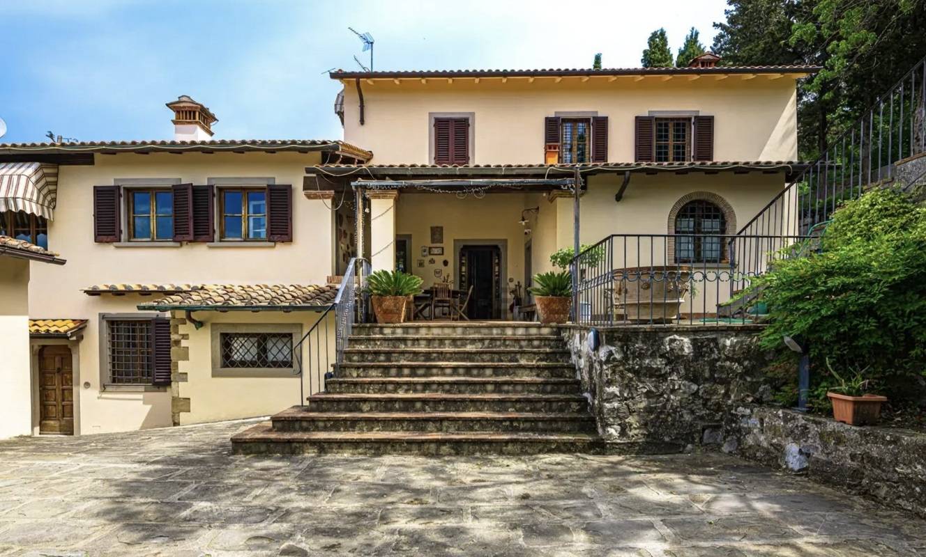Prato, Prato, 50047, IT, 8 Bedrooms Bedrooms, ,6 BathroomsBathrooms,Residential,For Sale,1991549