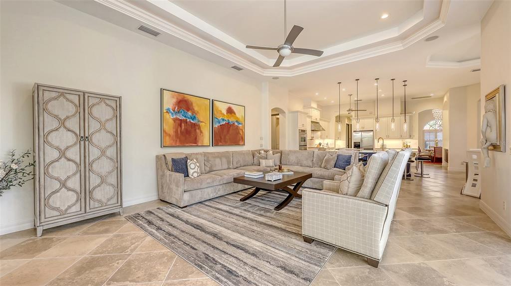 Lakewood Ranch, Florida, 34202, United States, 4 Bedrooms Bedrooms, ,5 BathroomsBathrooms,Residential,For Sale,1795328