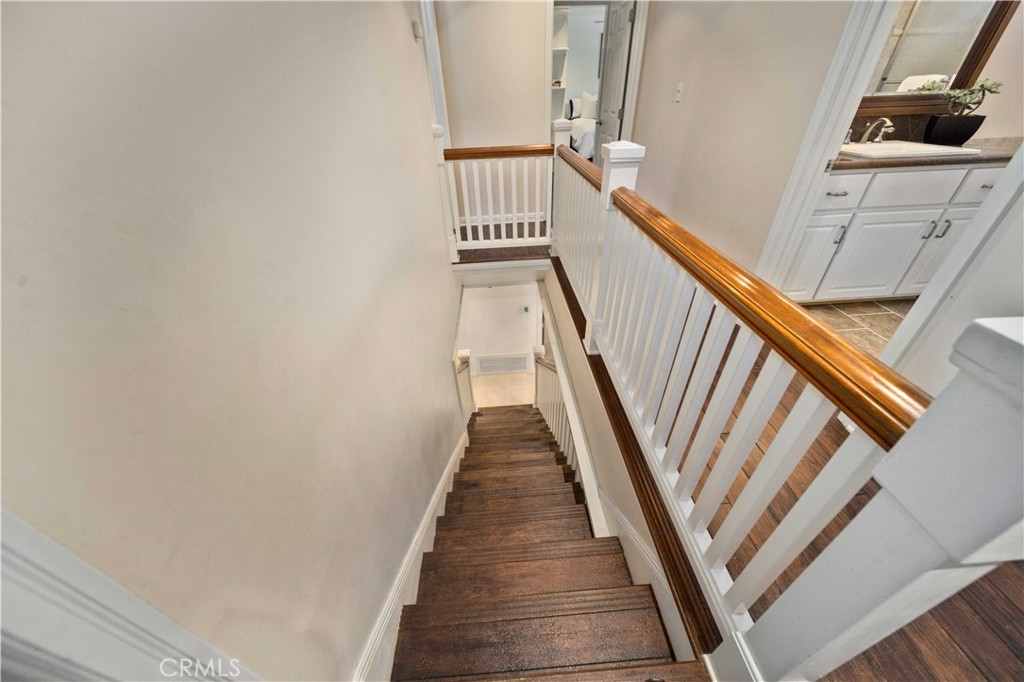 Newhall, California, 91321, United States, 5 Bedrooms Bedrooms, ,4 BathroomsBathrooms,Residential,For Sale,1940368