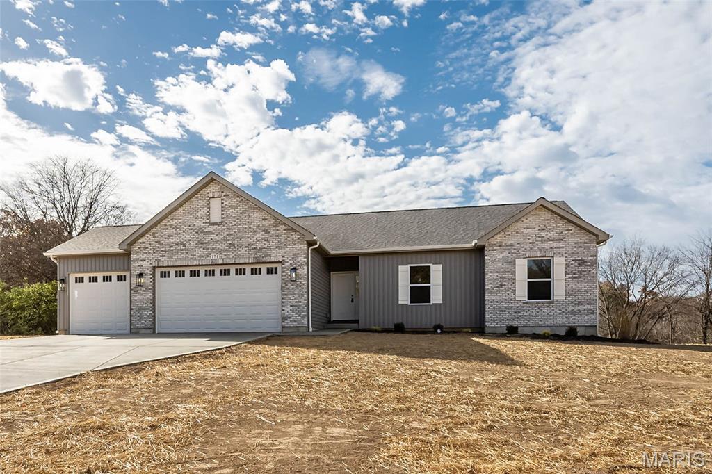 Troy, Missouri, 63379, United States, 3 Bedrooms Bedrooms, ,2 BathroomsBathrooms,Residential,For Sale,1993491