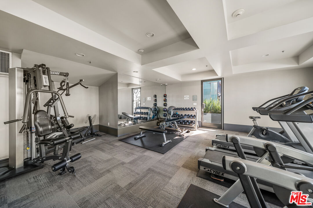 Los Angeles, California, 90014, United States, 1 Bedroom Bedrooms, ,1 BathroomBathrooms,Residential,For Sale,1705578