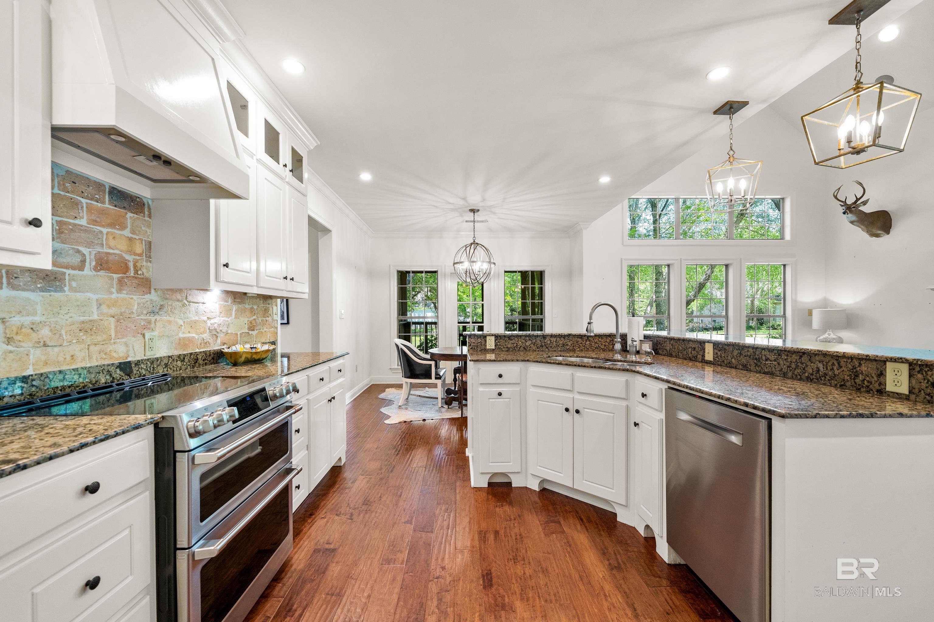 Fairhope, Alabama, 36532, United States, 4 Bedrooms Bedrooms, ,4 BathroomsBathrooms,Residential,For Sale,1806117