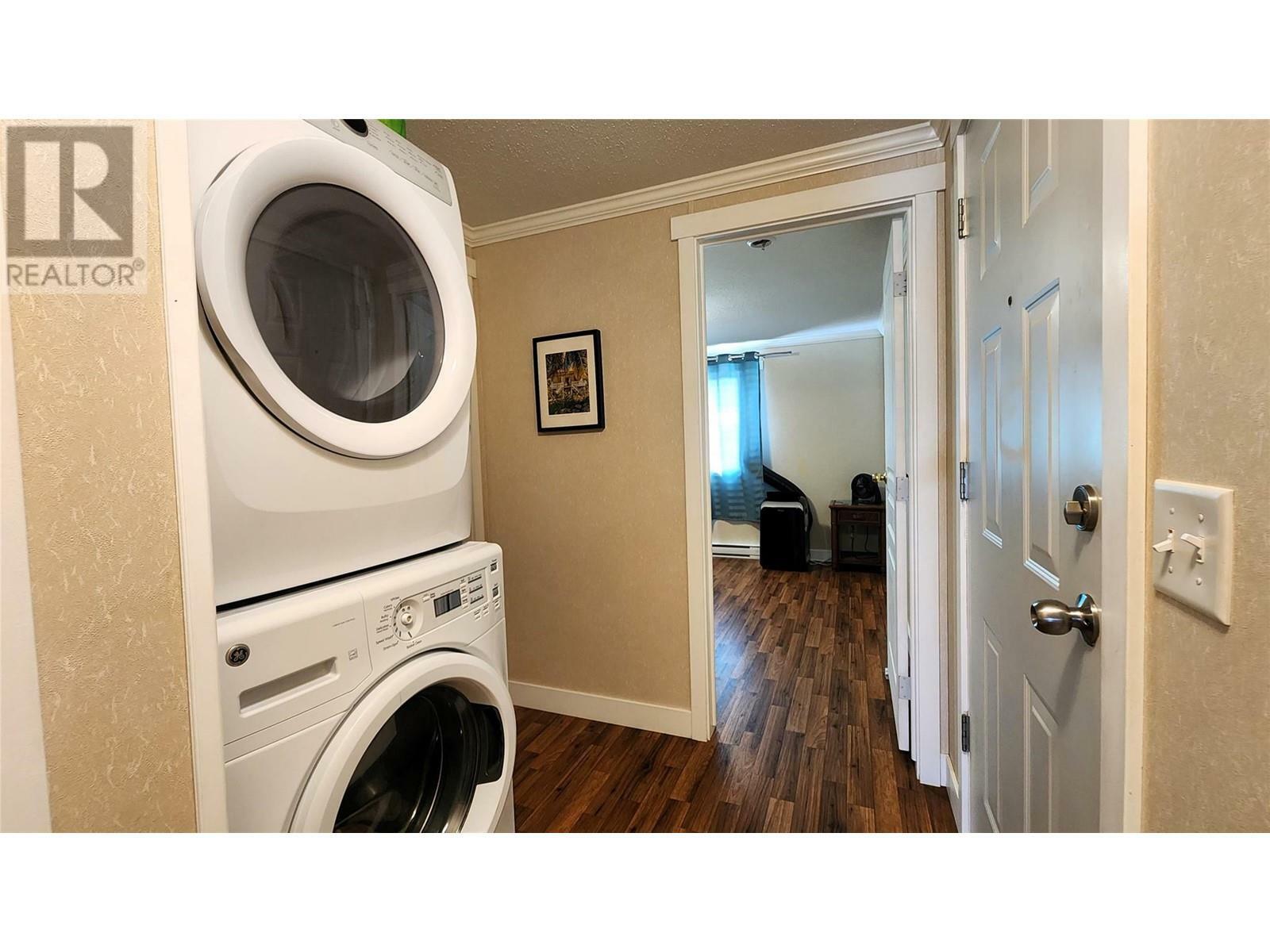 CHERRYVILLE, British Columbia, V0E 2G3, CA, 2 Bedrooms Bedrooms, ,1 BathroomBathrooms,Residential,For Sale,1837133