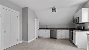 Providence, Rhode Island, 02906, United States, 6 Bedrooms Bedrooms, ,3 BathroomsBathrooms,Residential,For Sale,1915175