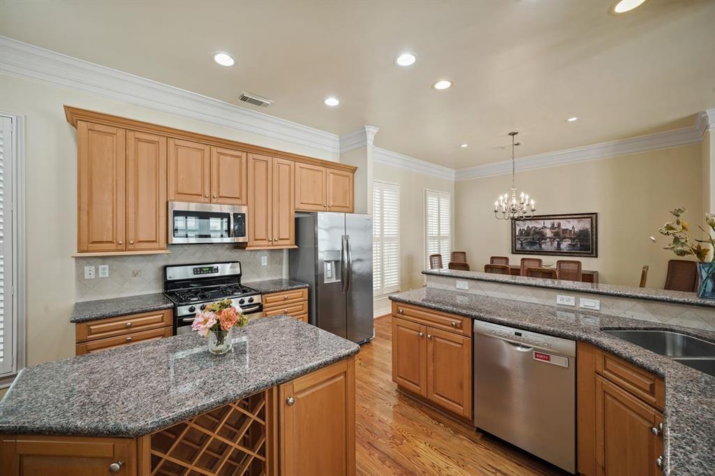 Houston, Texas, 77025, United States, 3 Bedrooms Bedrooms, ,4 BathroomsBathrooms,Residential,For Sale,1874785