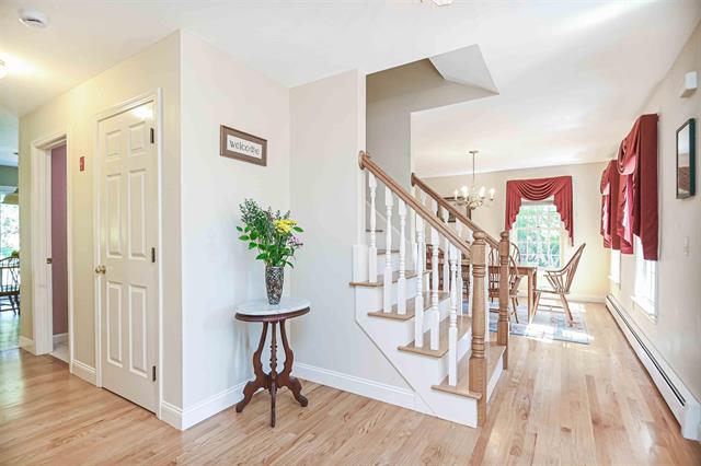 Bow, New Hampshire, 03304, United States, 4 Bedrooms Bedrooms, ,3 BathroomsBathrooms,Residential,For Sale,1900583