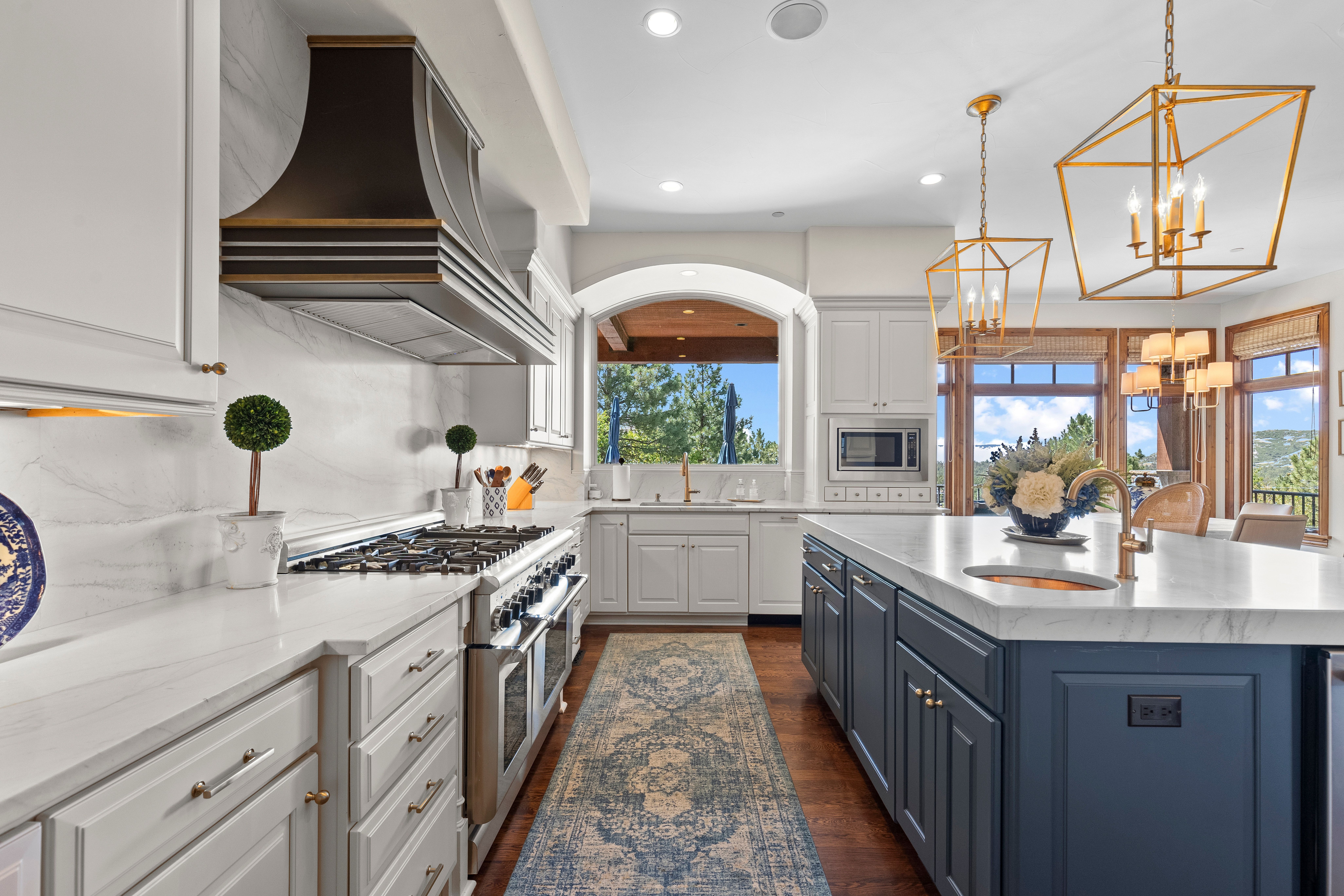  Distinguished 5 Bed  7 Bath Legacy Estate in Castle Pines Village - 物件實景
