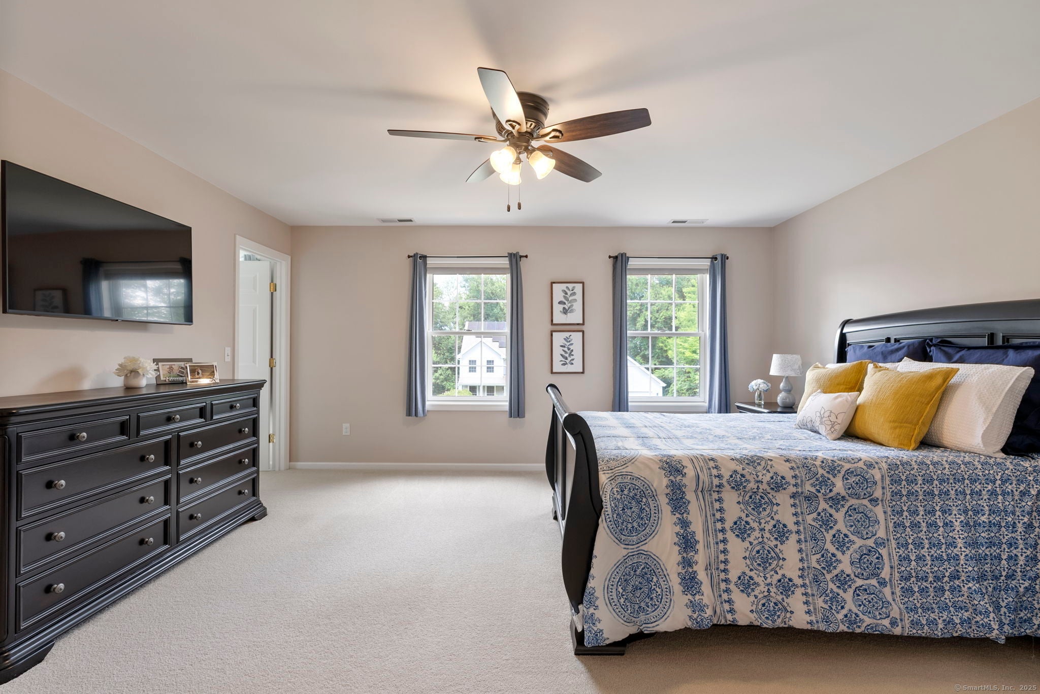 Manchester, Connecticut, 06040, United States, 4 Bedrooms Bedrooms, ,3 BathroomsBathrooms,Residential,For Sale,1916199