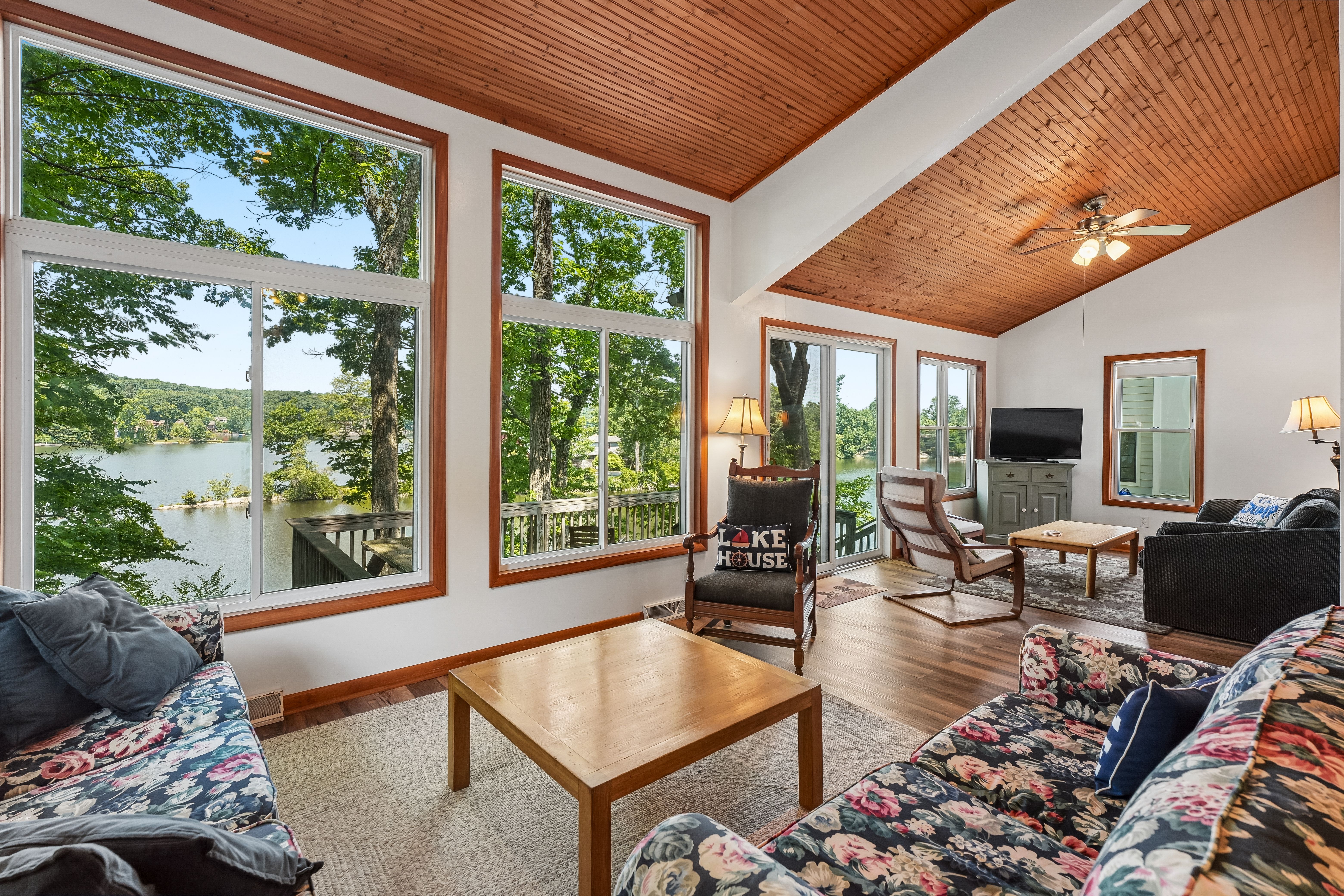  1009 Lakeside Drive East, Vernon Township, NJ 07422 - 物件實景