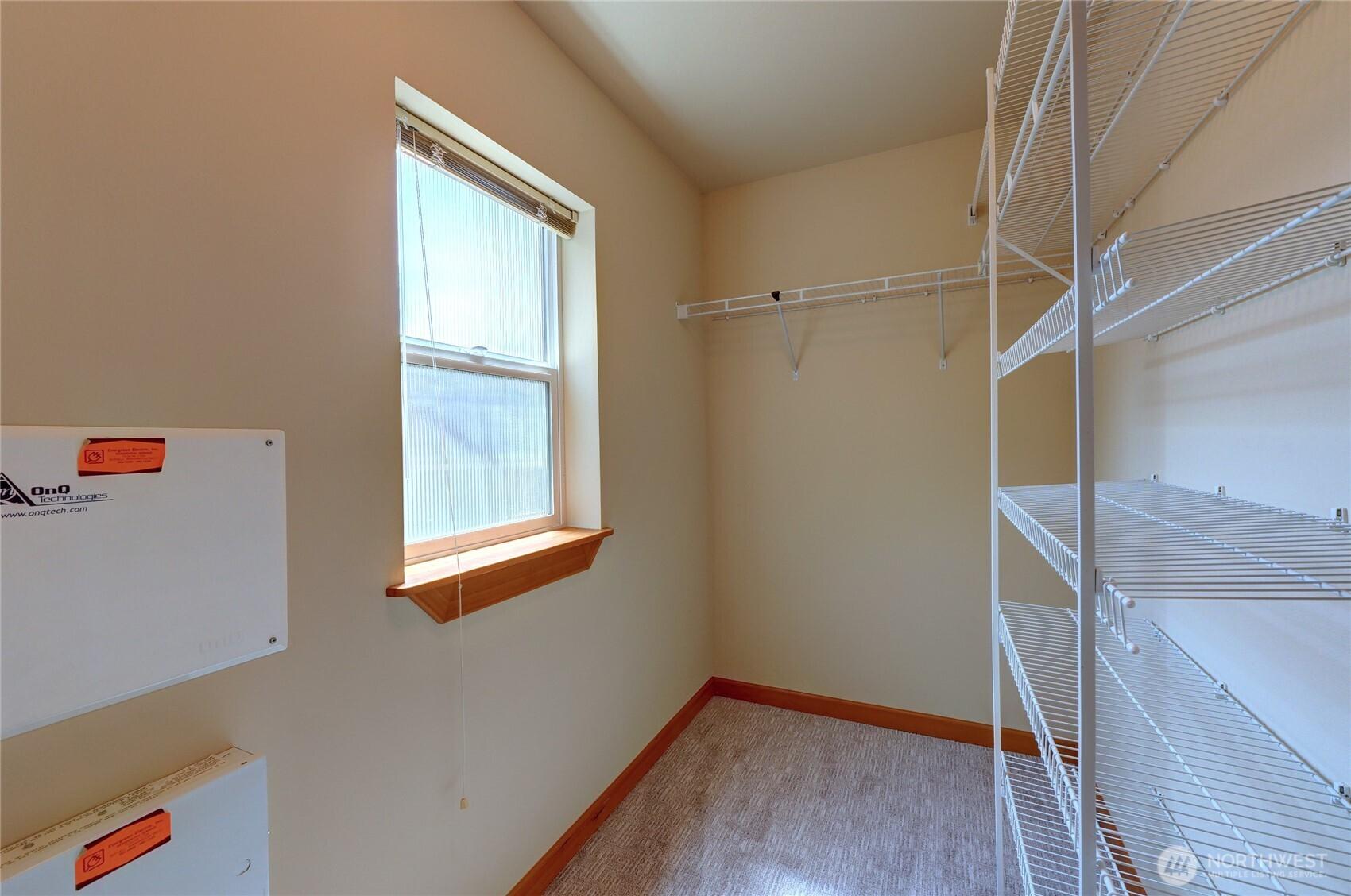 SEATTLE, Washington, 98133, United States, 3 Bedrooms Bedrooms, ,3 BathroomsBathrooms,Residential,For Sale,1890741