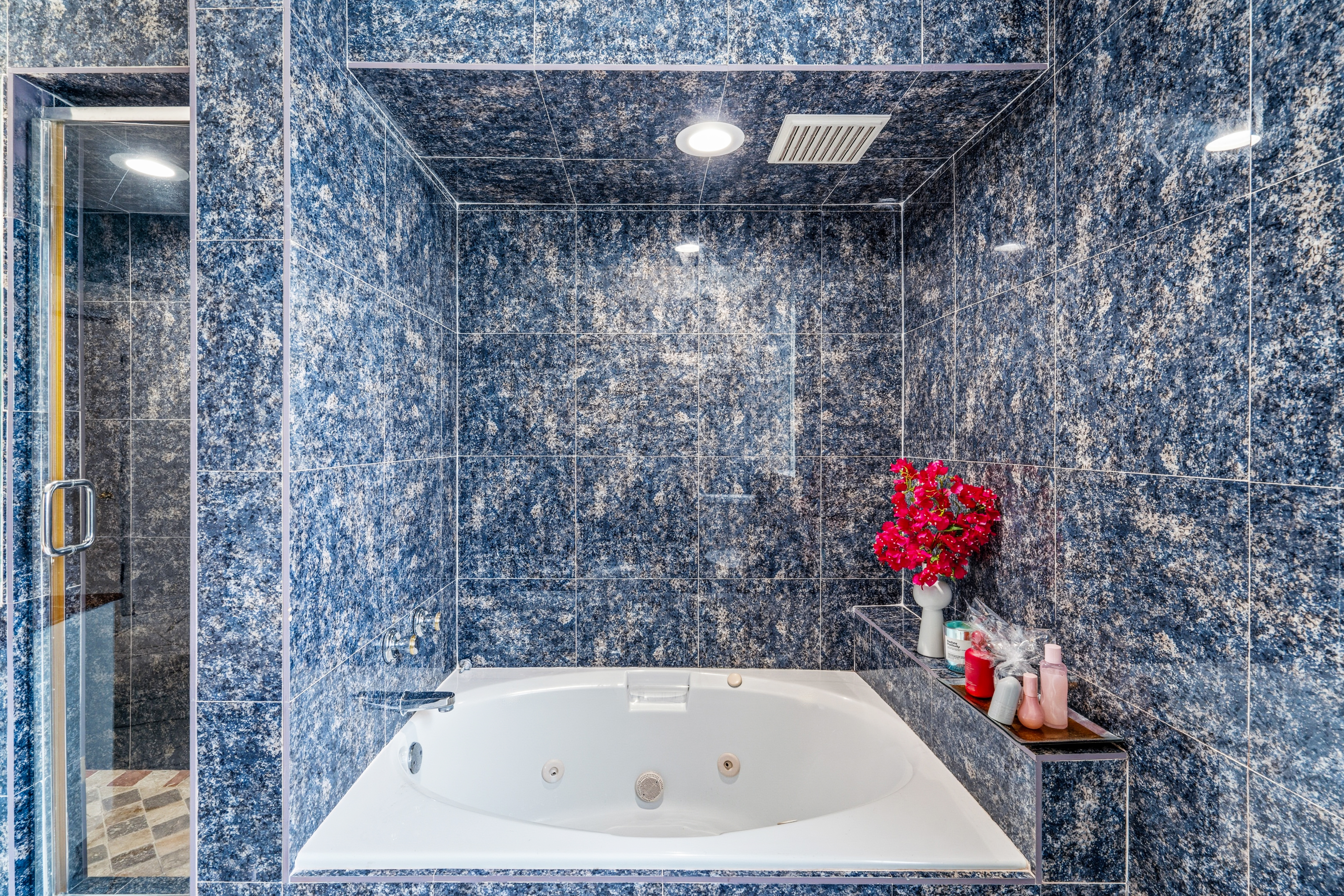  905 Brickell Bay Dr, Miami, FL, 33131 - 物件實景