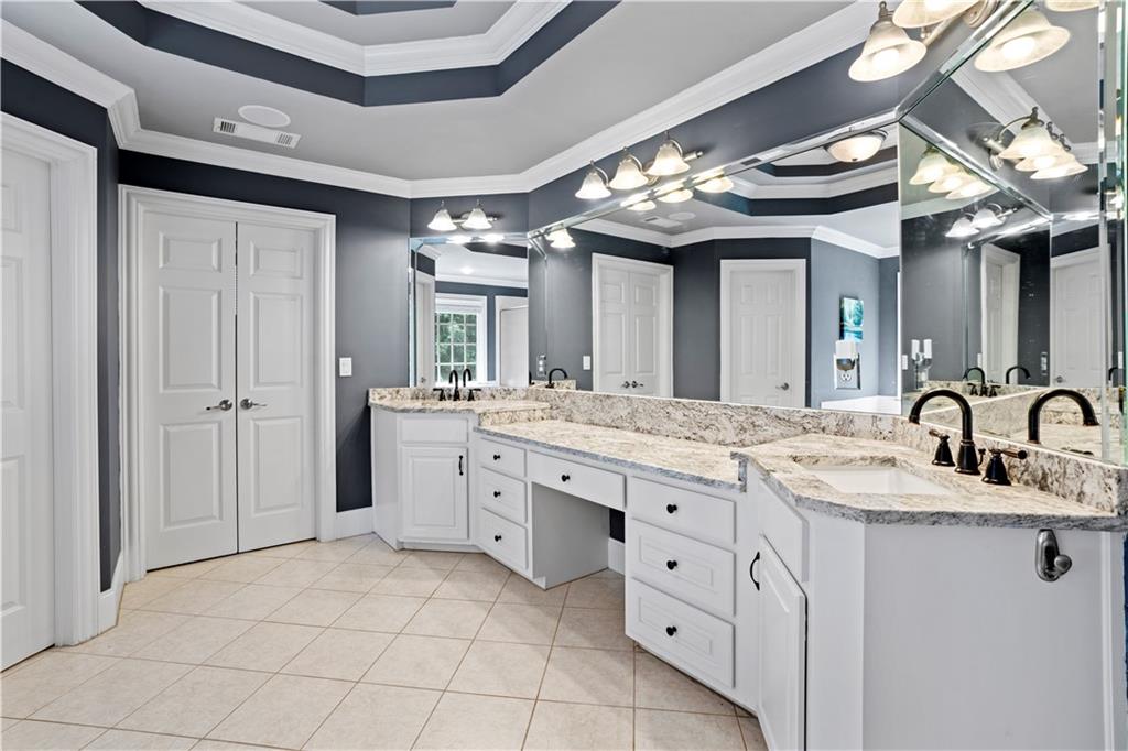 Cumming, Georgia, 30041, United States, 6 Bedrooms Bedrooms, ,5 BathroomsBathrooms,Residential,For Sale,1983286