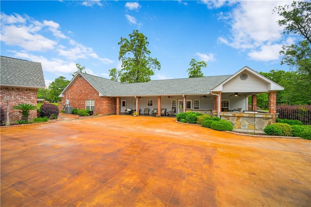 Jena, Louisiana, 71342, United States, 3 Bedrooms Bedrooms, ,3 BathroomsBathrooms,Residential,For Sale,2049158