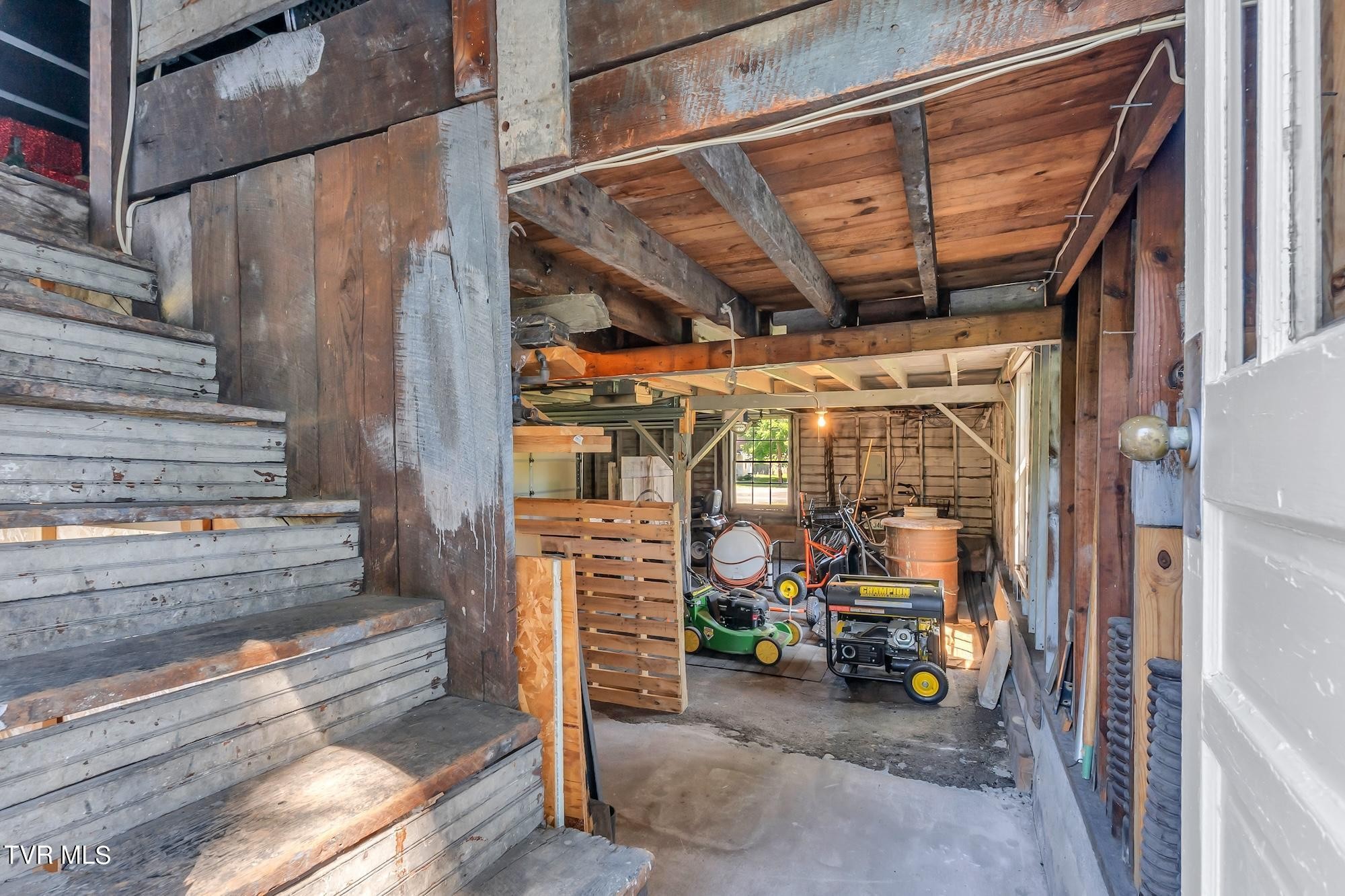 Big Stone Gap, Virginia, 24219, United States, 4 Bedrooms Bedrooms, ,3 BathroomsBathrooms,Residential,For Sale,1984528