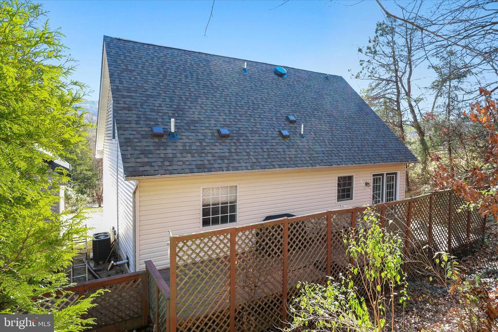 Front Royal, Virginia, 22630, United States, 4 Bedrooms Bedrooms, ,4 BathroomsBathrooms,Residential,For Sale,1994822