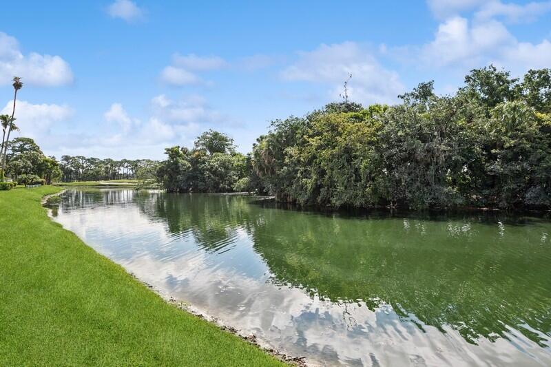 Palm Beach Gardens, Florida, 33418, United States, 2 Bedrooms Bedrooms, ,2 BathroomsBathrooms,Residential,For Sale,1804920