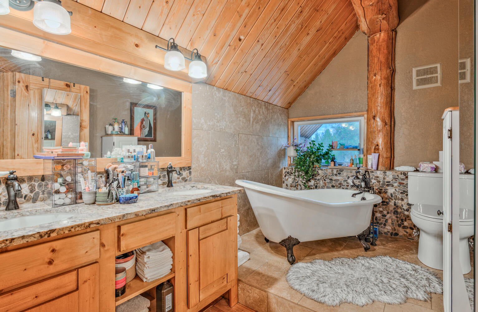 La Pine, Oregon, 97739, United States, 3 Bedrooms Bedrooms, ,2 BathroomsBathrooms,Residential,For Sale,1976945