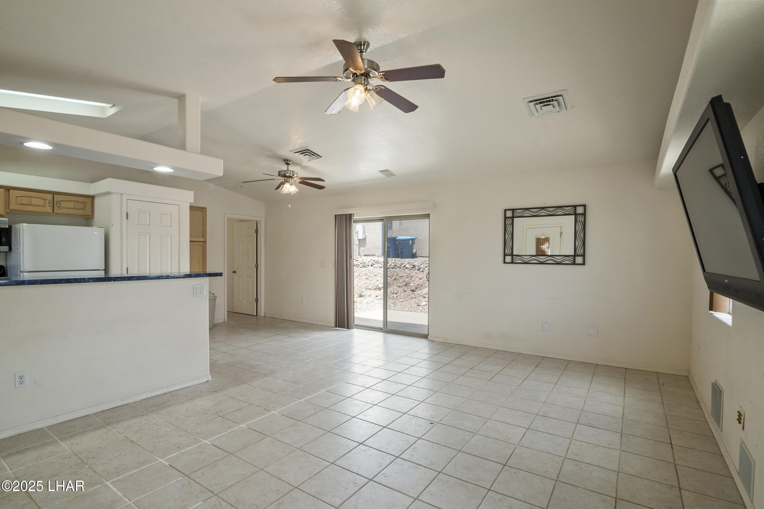 Lake Havasu City, Arizona, 86406, United States, 3 Bedrooms Bedrooms, ,1 BathroomBathrooms,Residential,For Sale,1838227