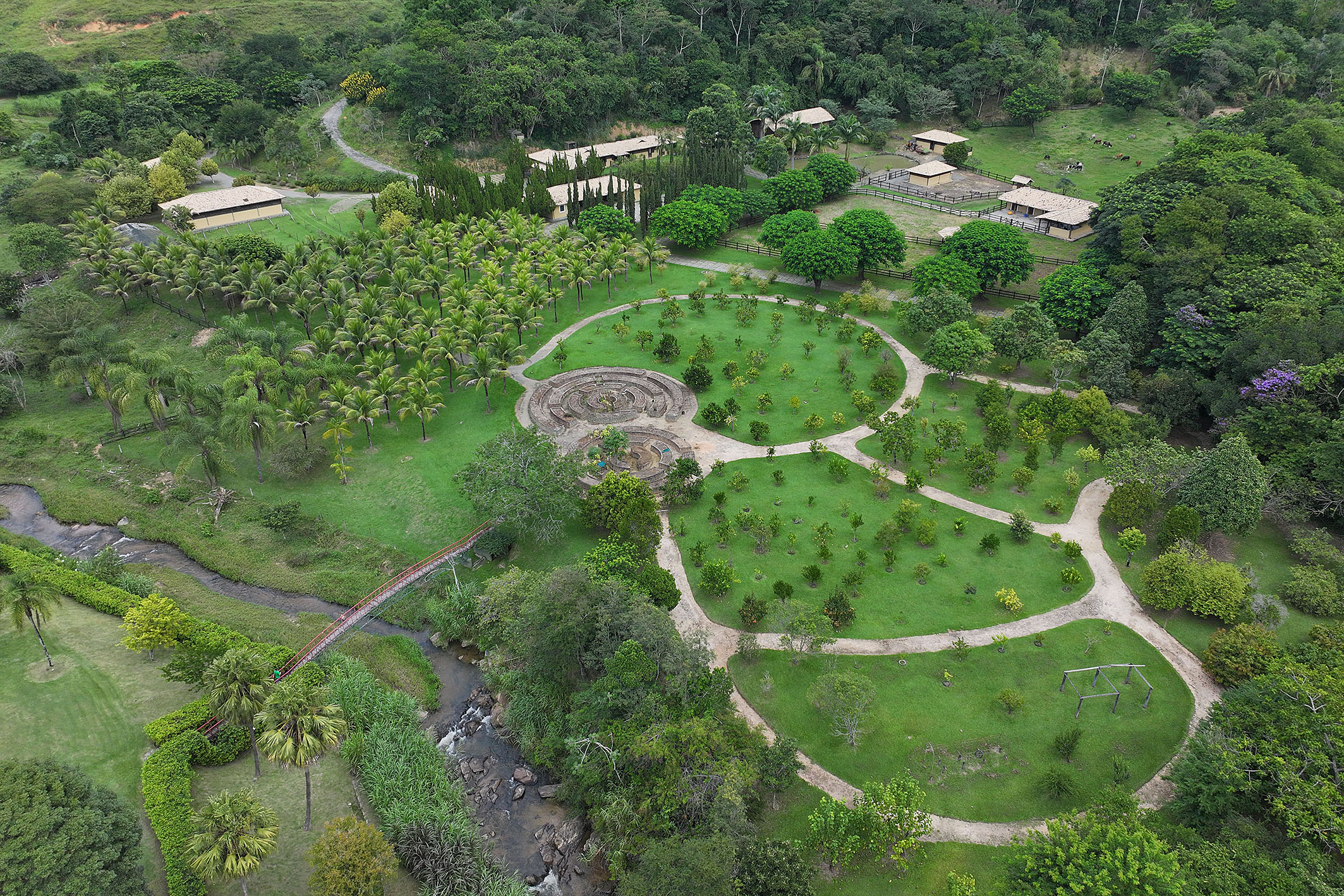  Renovated Farm with an Impressive Main Residence and Complete Infrastructure - 物件實景