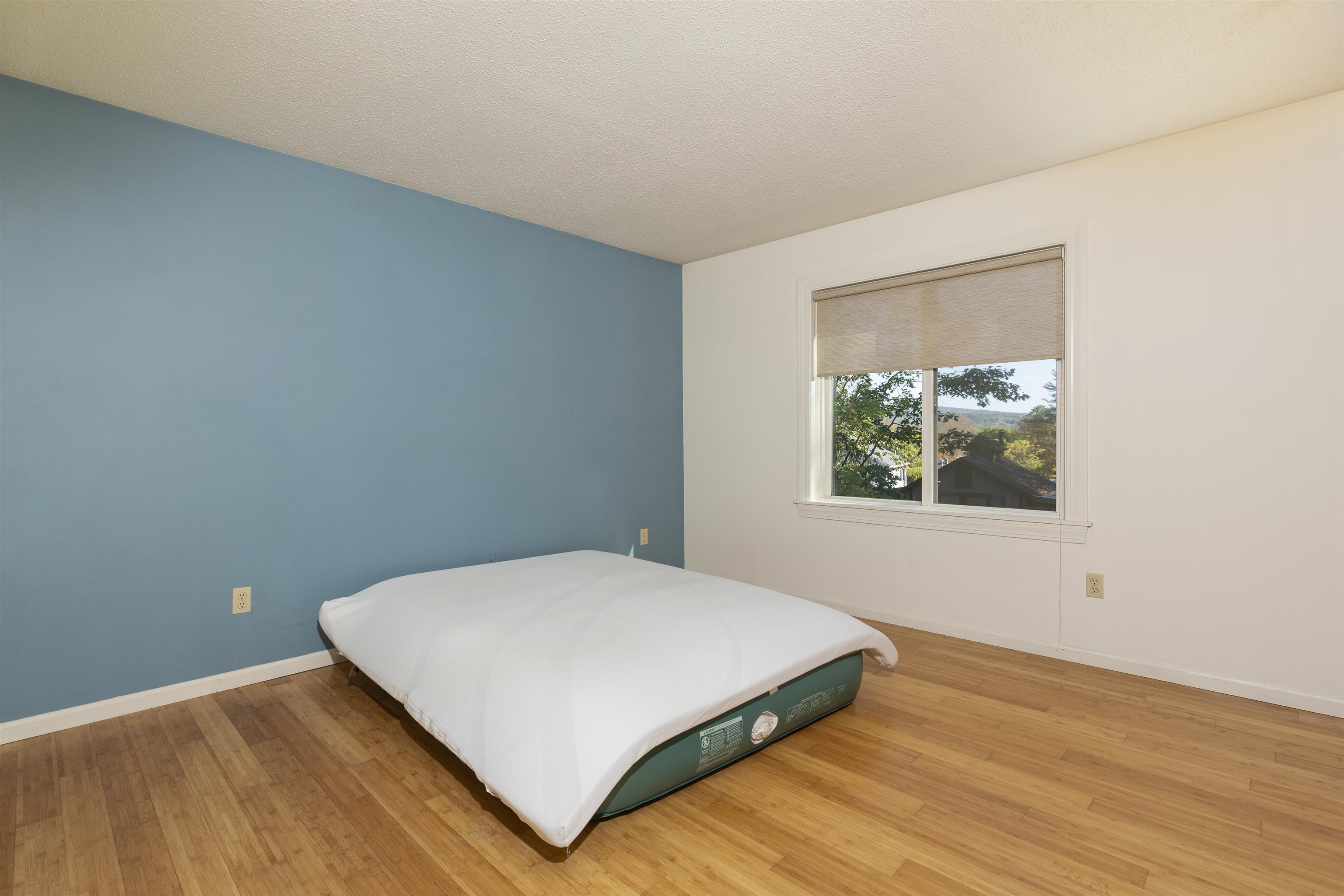 Lebanon, New Hampshire, 03755, United States, 3 Bedrooms Bedrooms, ,2 BathroomsBathrooms,Residential,For Sale,1962612