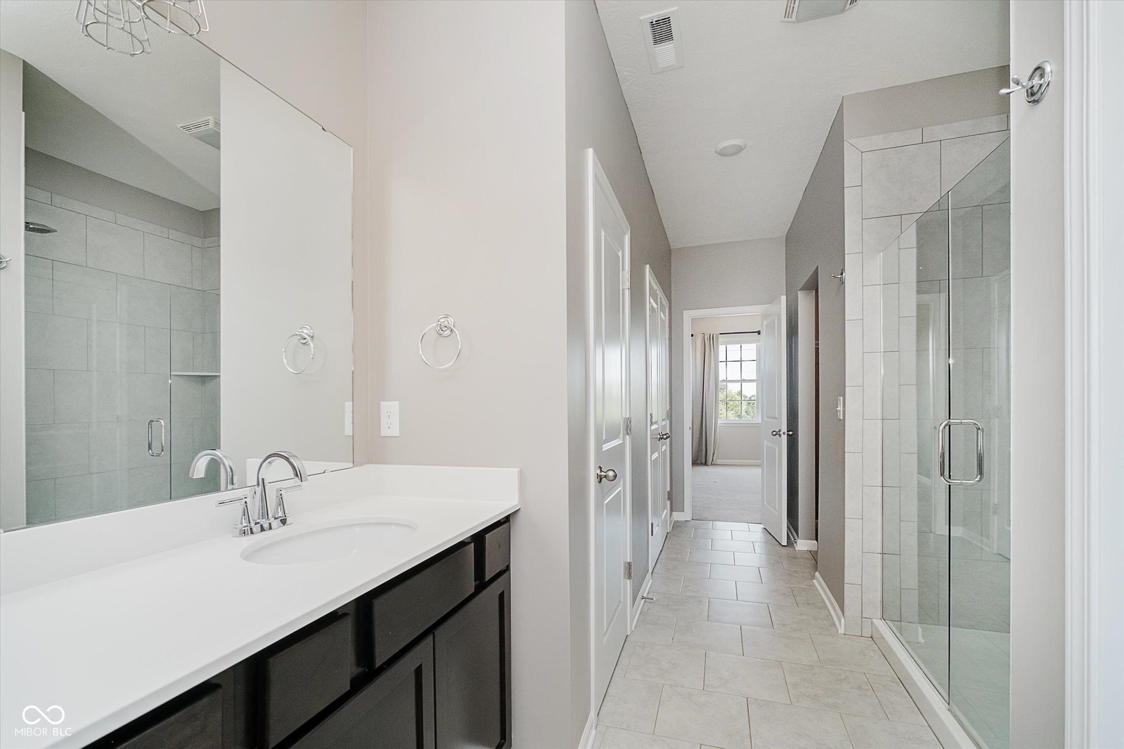 Westfield, Indiana, 46074, United States, 4 Bedrooms Bedrooms, ,4 BathroomsBathrooms,Residential,For Sale,1982855